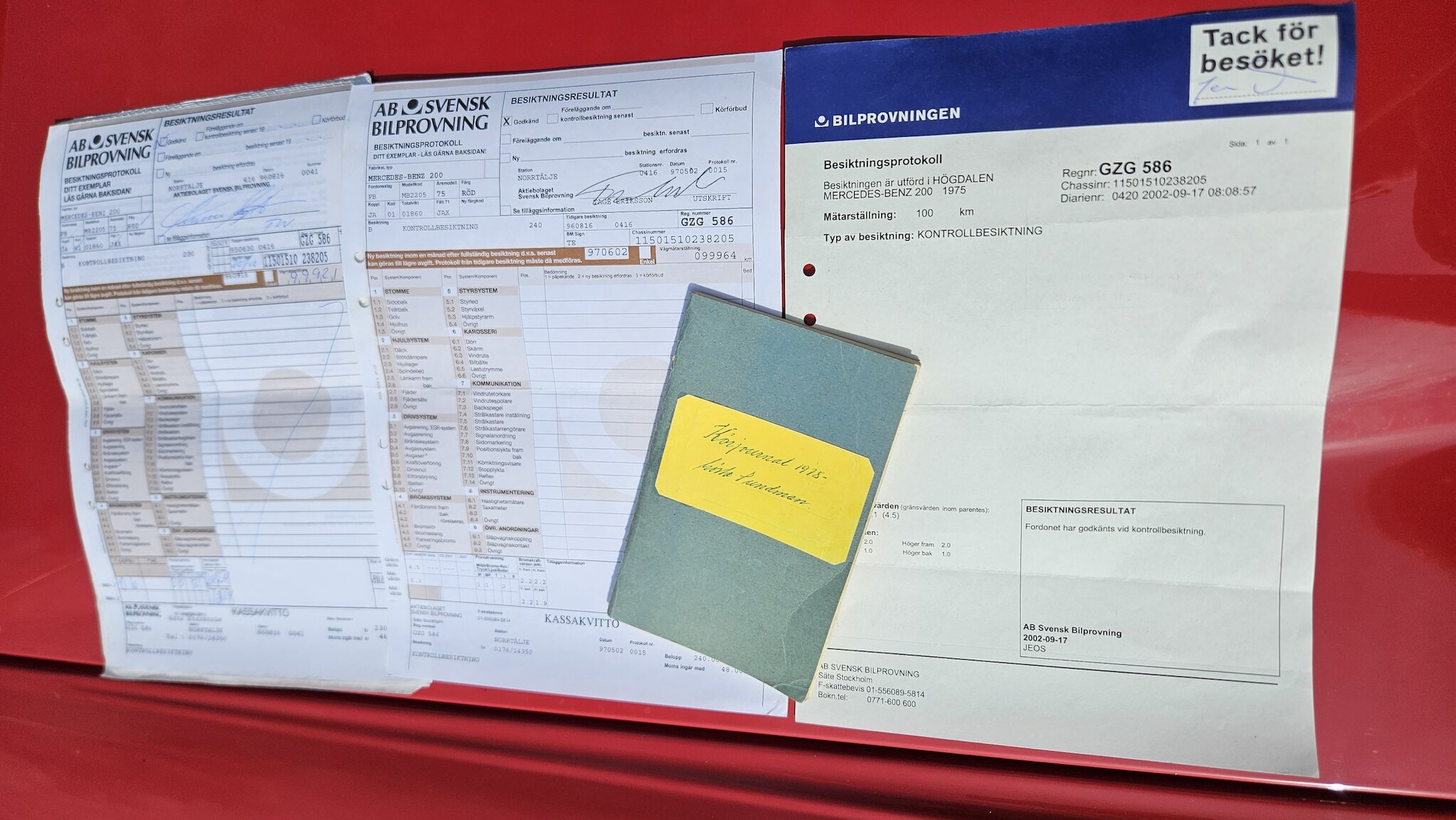Documentation for 1975 Mercedes-Benz 200