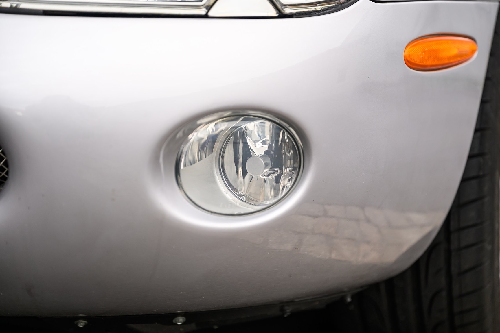 Exterior image of 2001 Jaguar XKR Silverstone