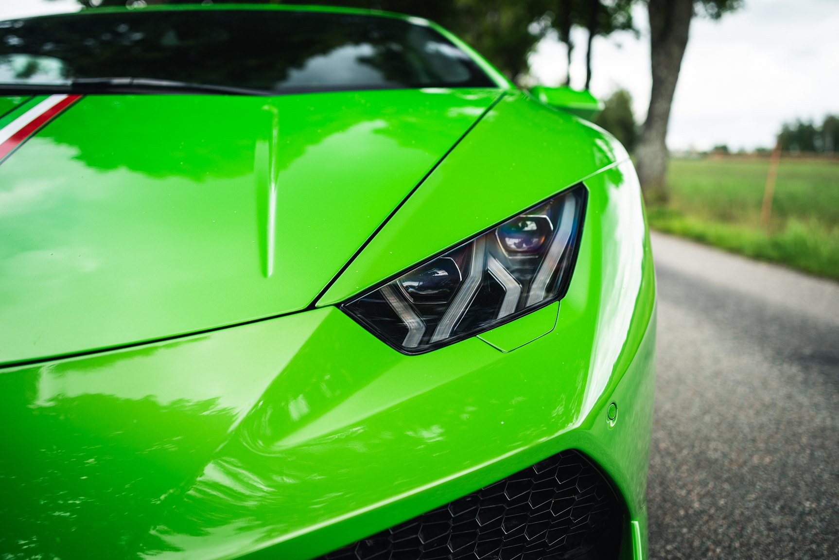 Exterior image of 2016 Lamborghini Huracan LP-610-4
