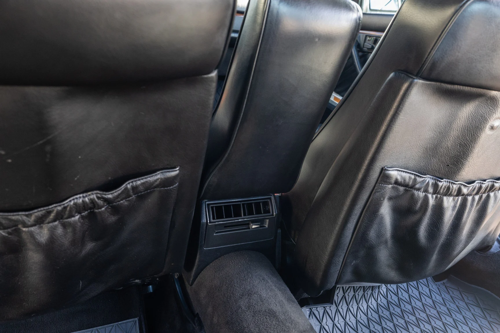 Innenraumfoto von 1989 Mercedes-Benz 560 SEL (22)