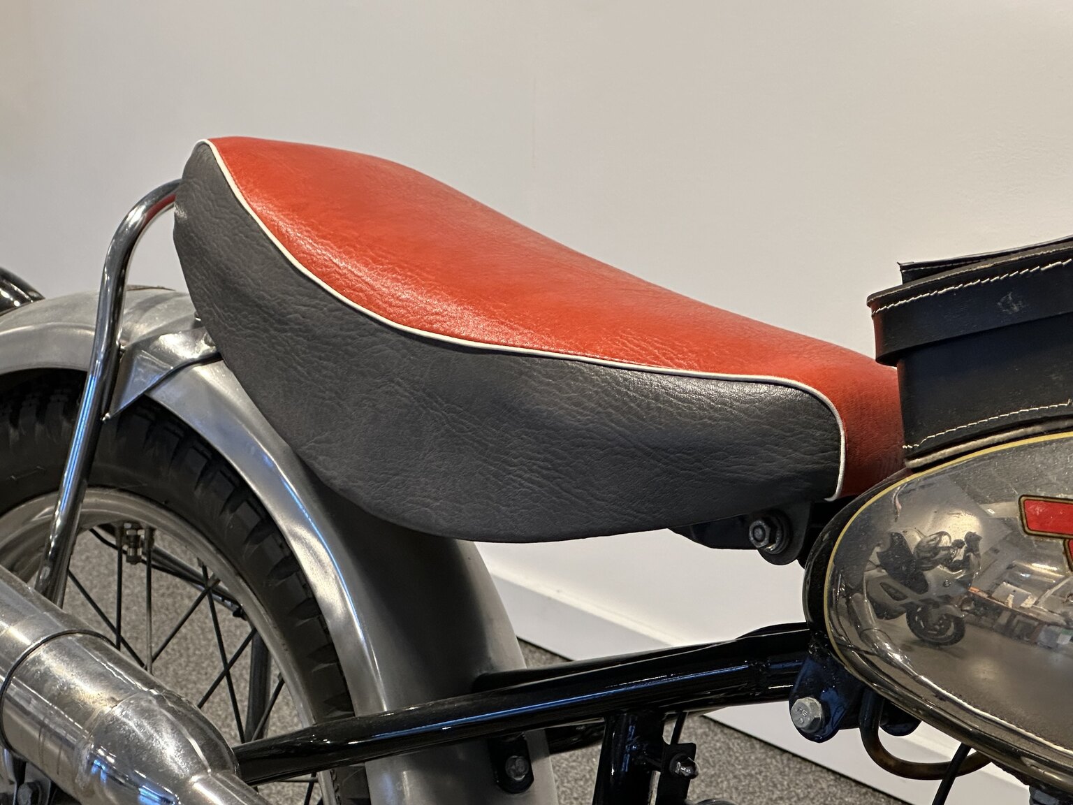 Exterior image of 1954 NV 23 Supersport