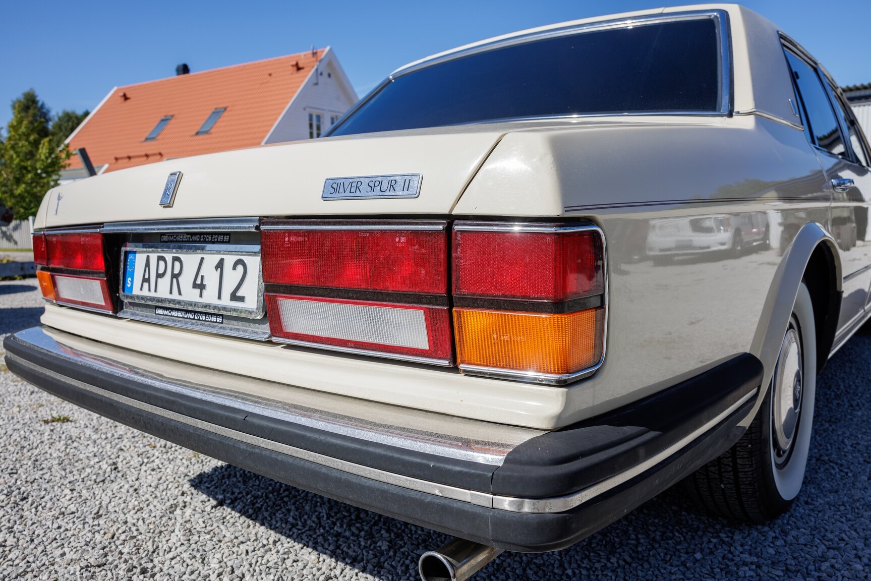 Exterior image of 1991 Rolls Royce Silver Spur LWB