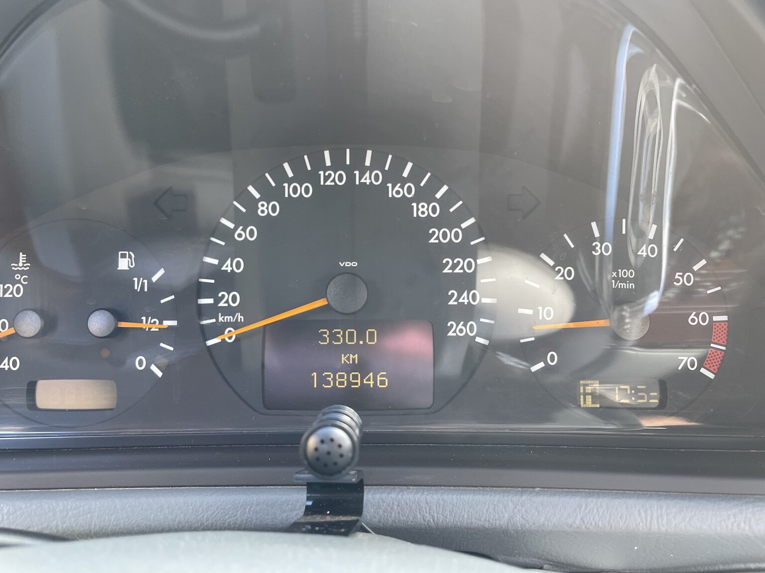 Innenraumfoto von 2001 Mercedes-Benz CLK 230 Kompressor