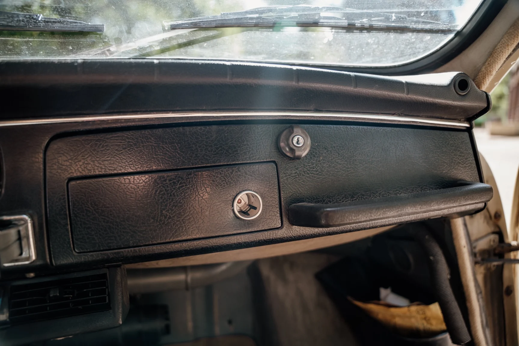 Innenraumfoto von 1971 Saab 96 (17)