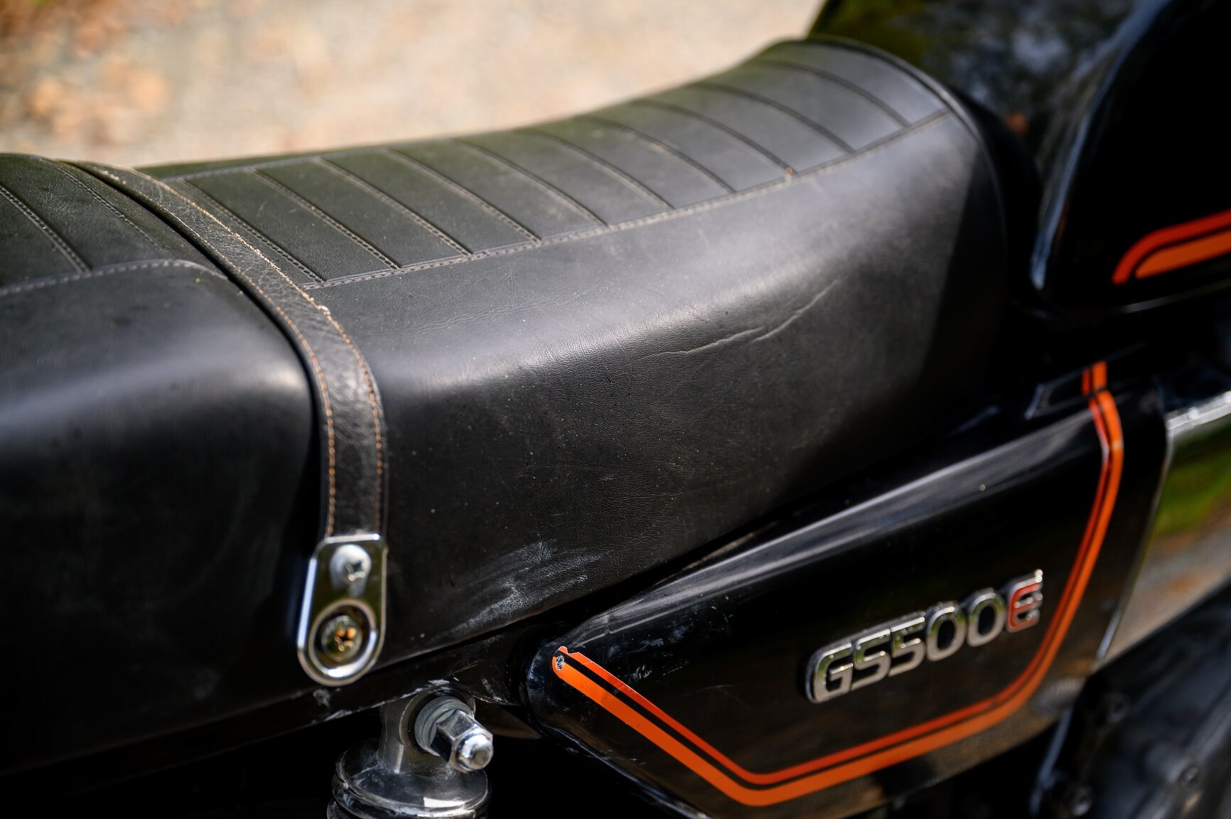 Exterior image of 1981 SUZUKI GS 500 E 