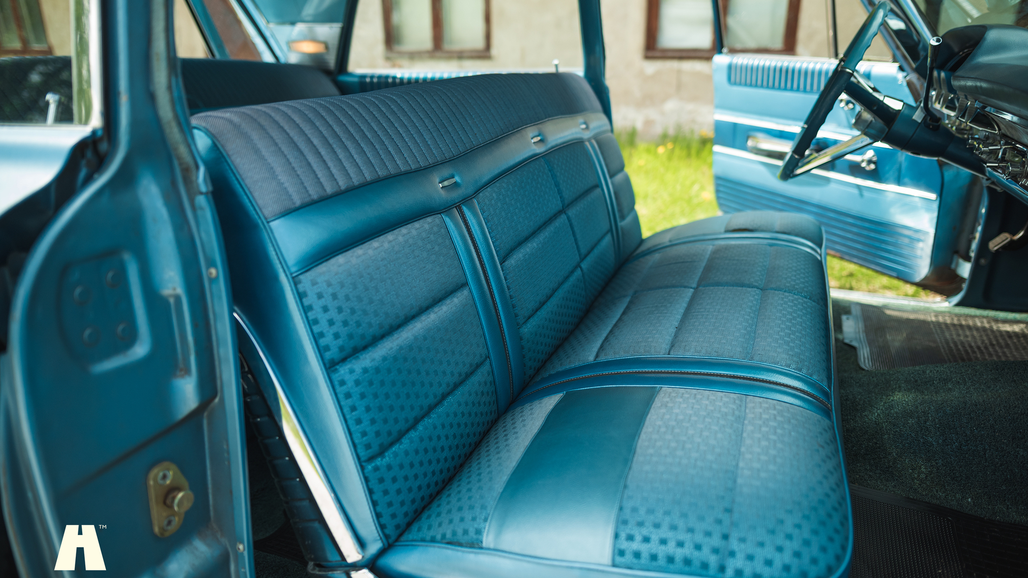 Interior image of 1963 Mercury Monterey Custom 4-door (7)