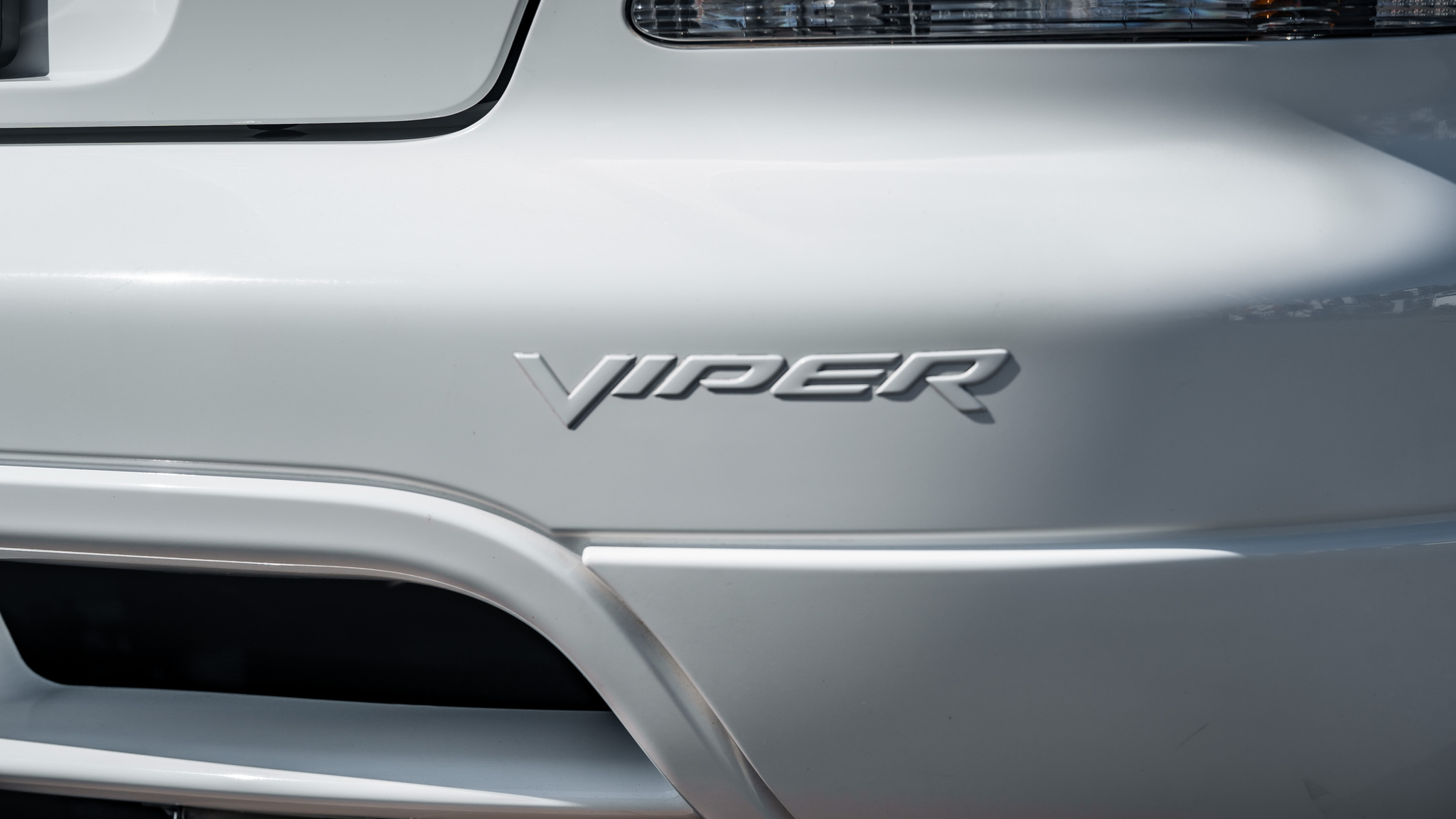 Exteriörbild på 2004 Dodge Viper Mamba Edition