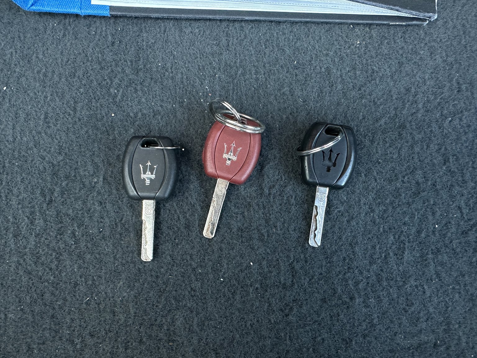 Documentation for 2000 Maserati 3200 GT