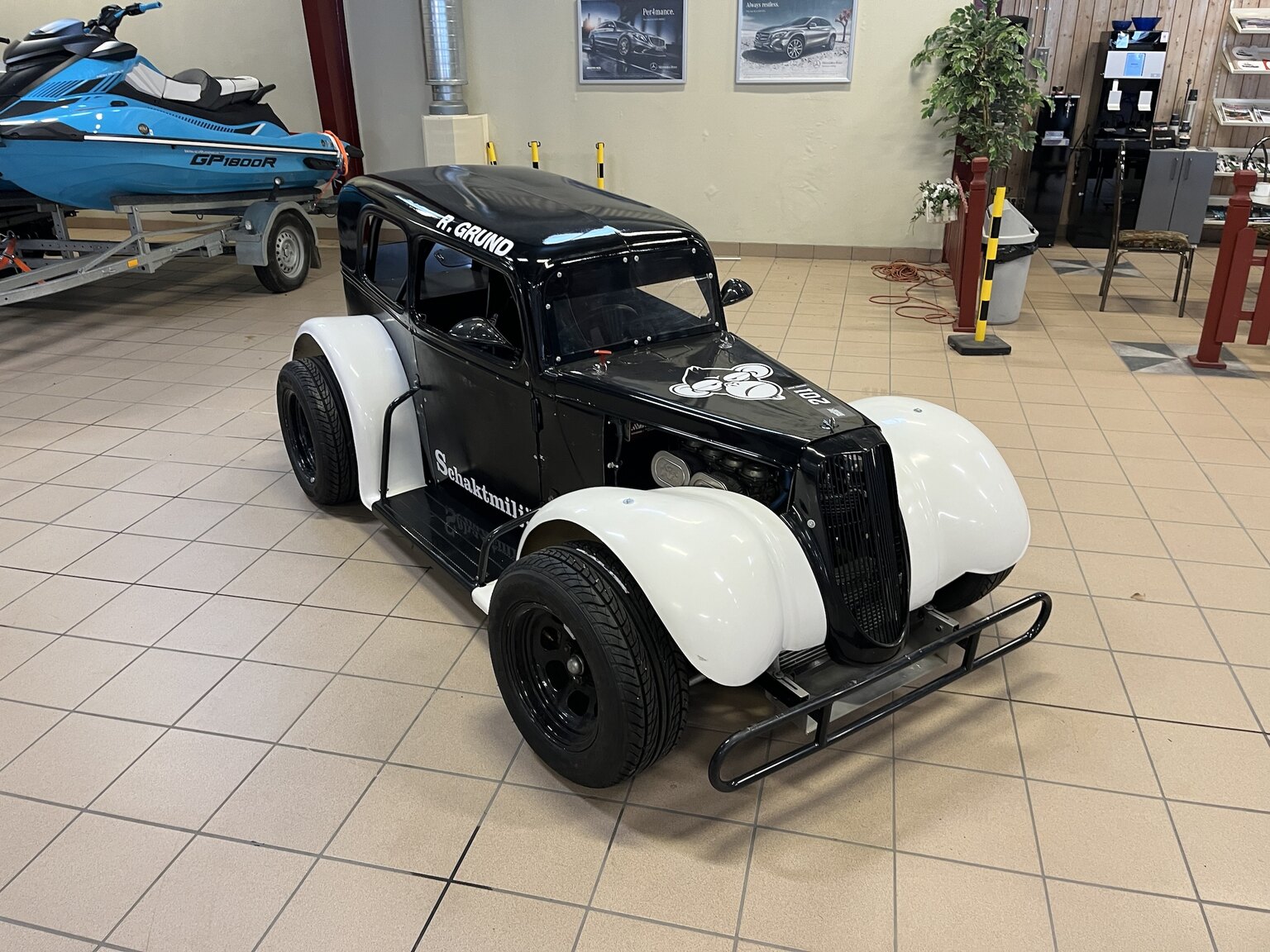 Exteriörbild på Legend Cars 
