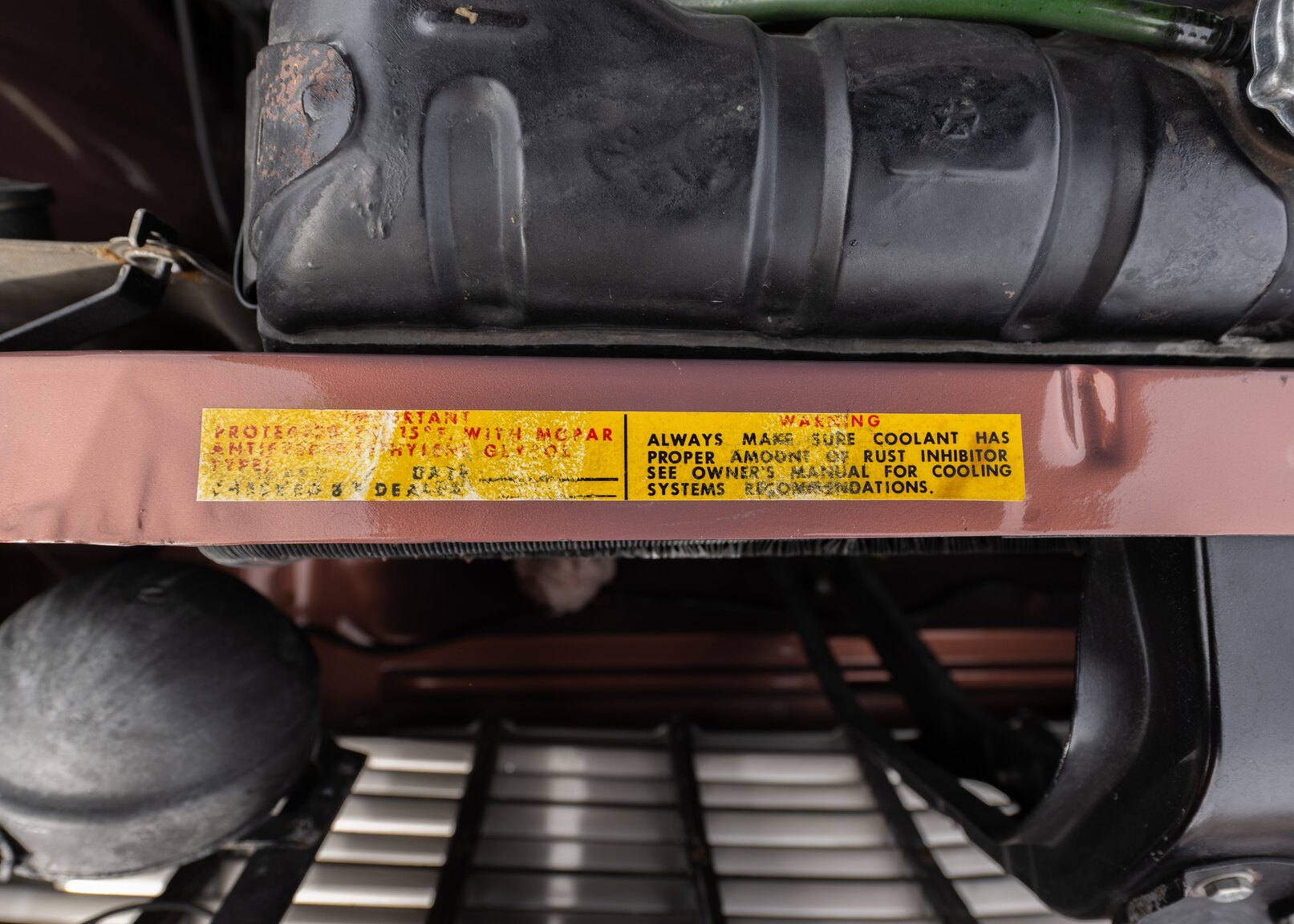 Image of 1961 Chrysler New Yorker Sedan mechanics (8)