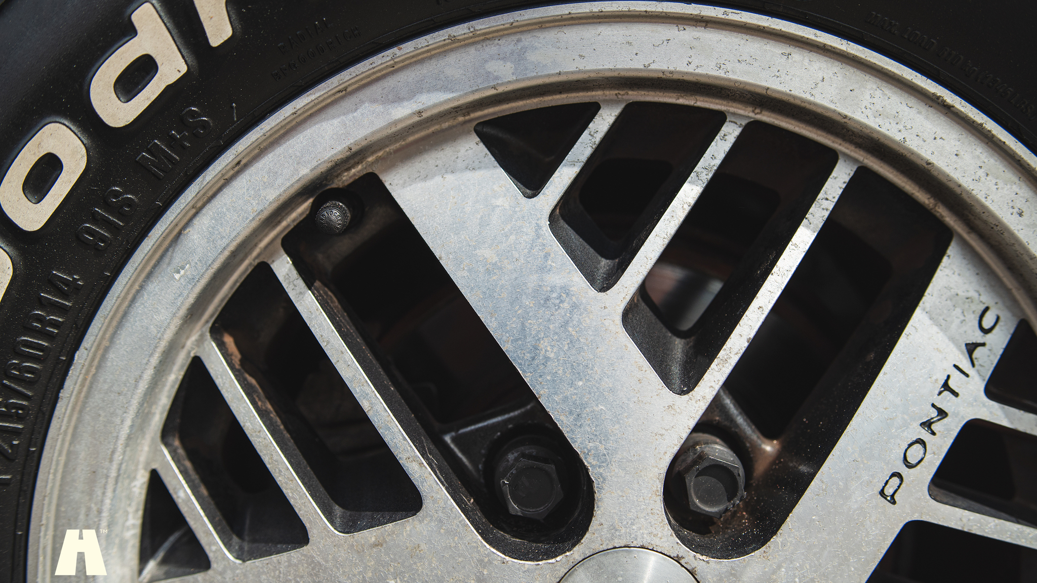 Exterior image of 1985 Pontiac Fiero GT (123)