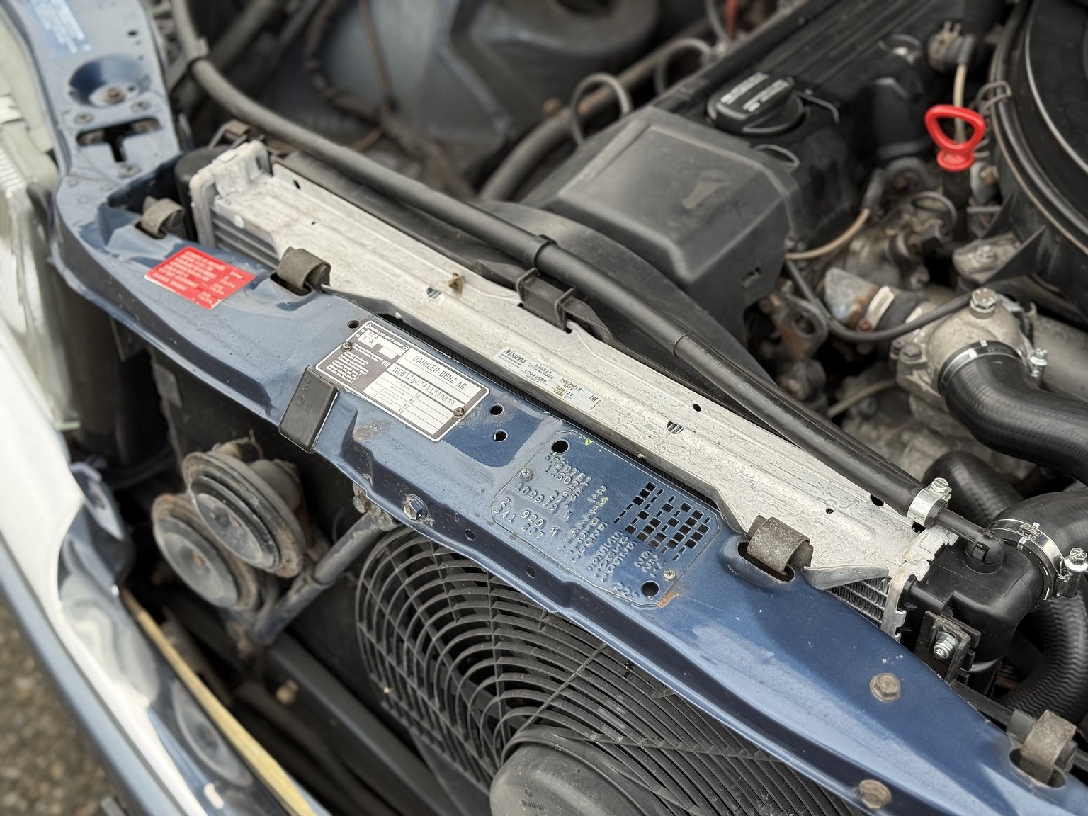 Image of 1987 Mercedes-Benz 300 SE mechanics