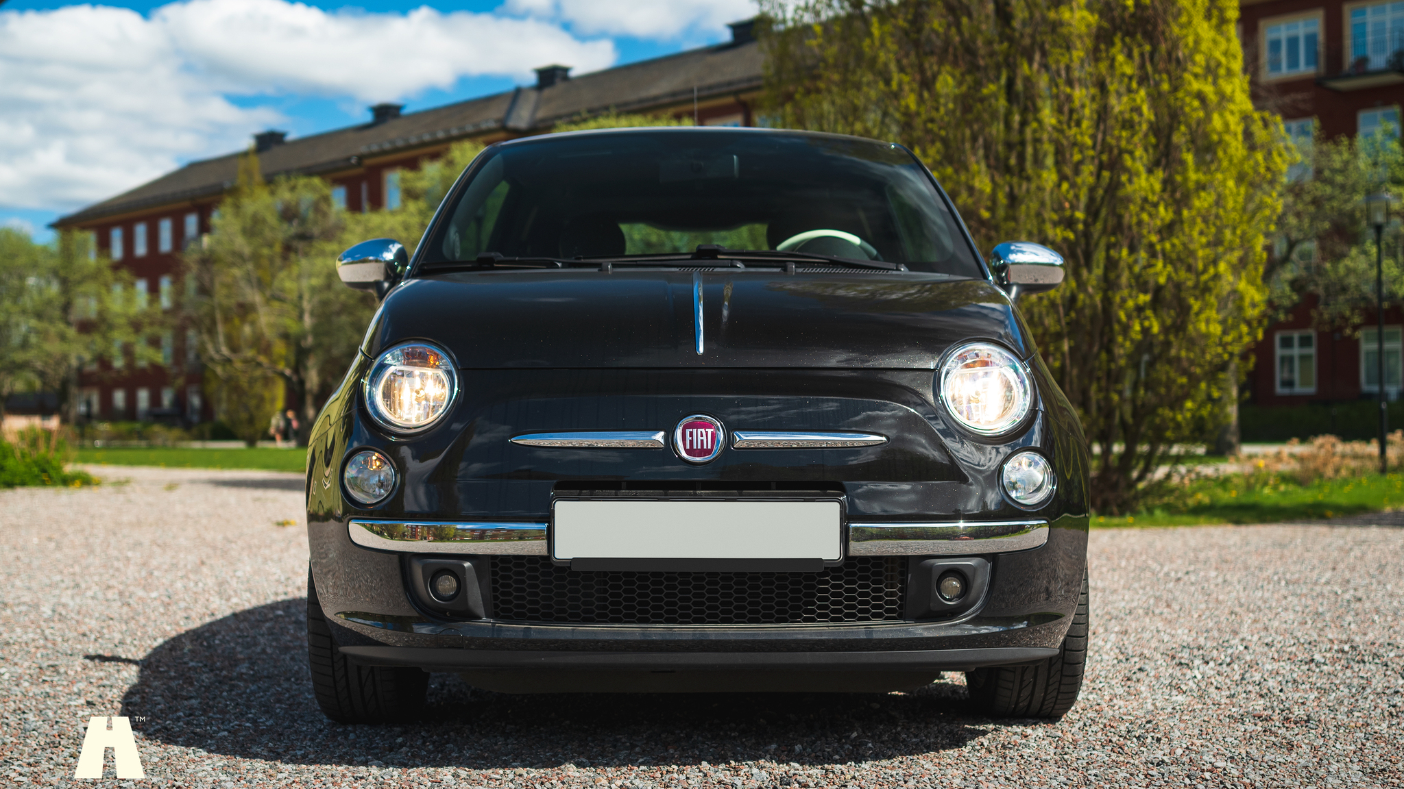 Exterior image of 2012 FIAT 500 GUCCI