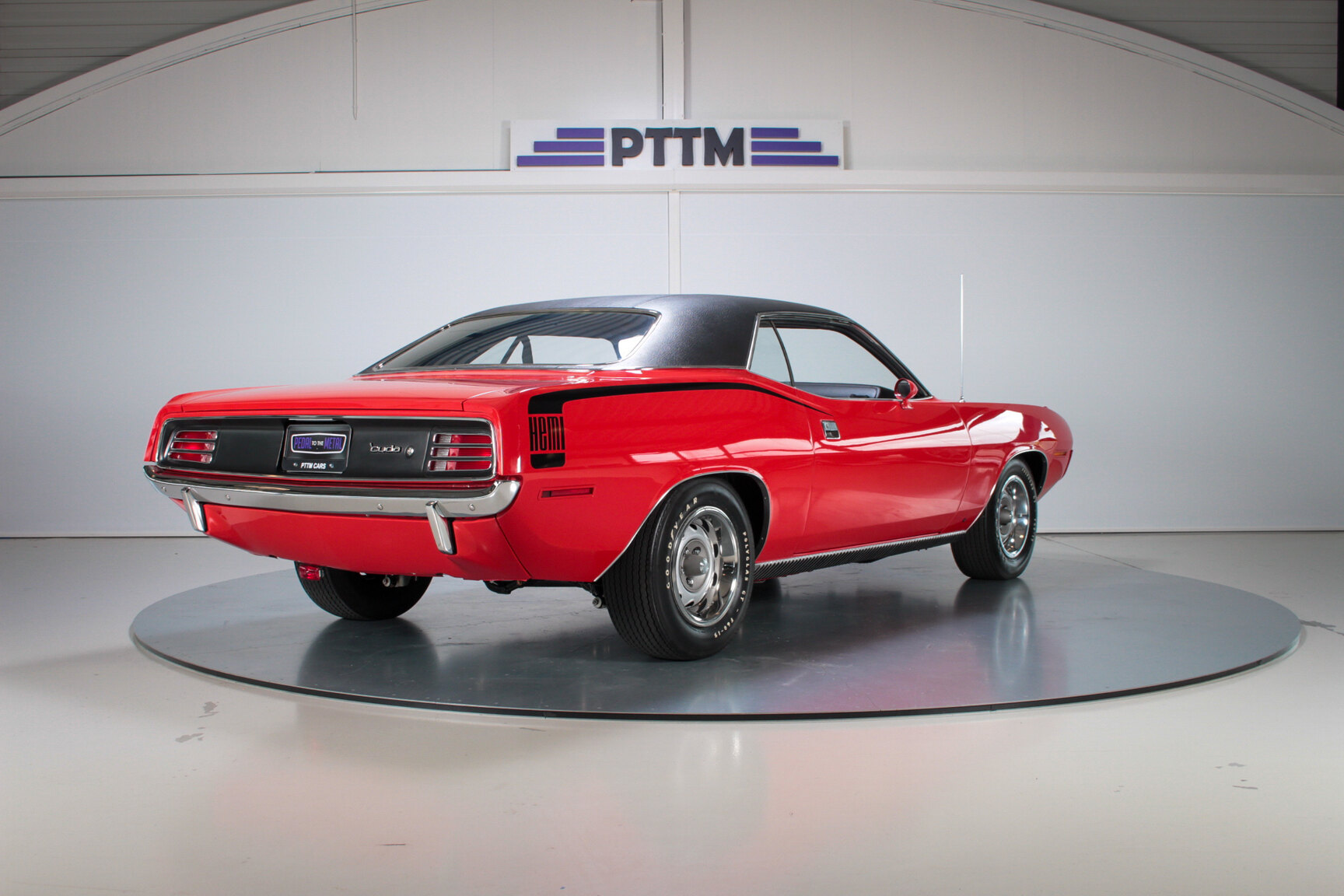 Exterior image of 1970 Plymouth Hemi Cuda