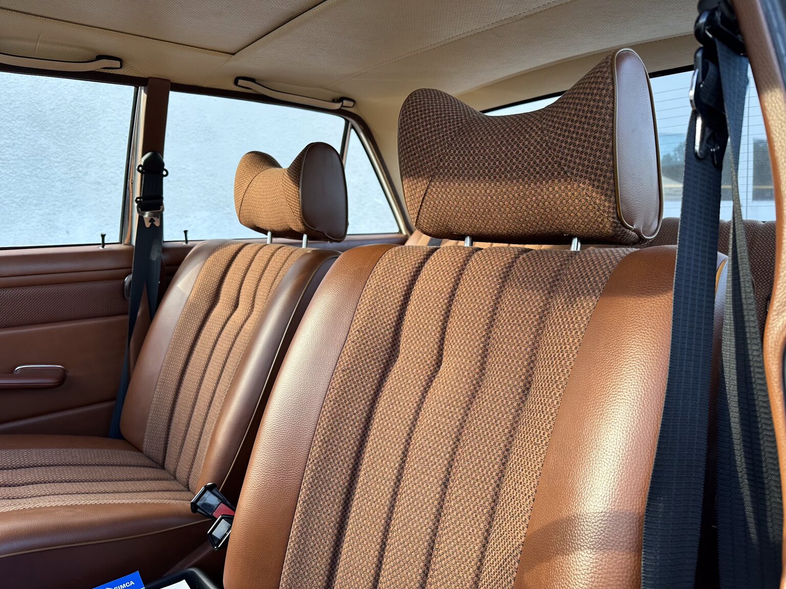 Interiörbild 1975 Mercedes Benz 200