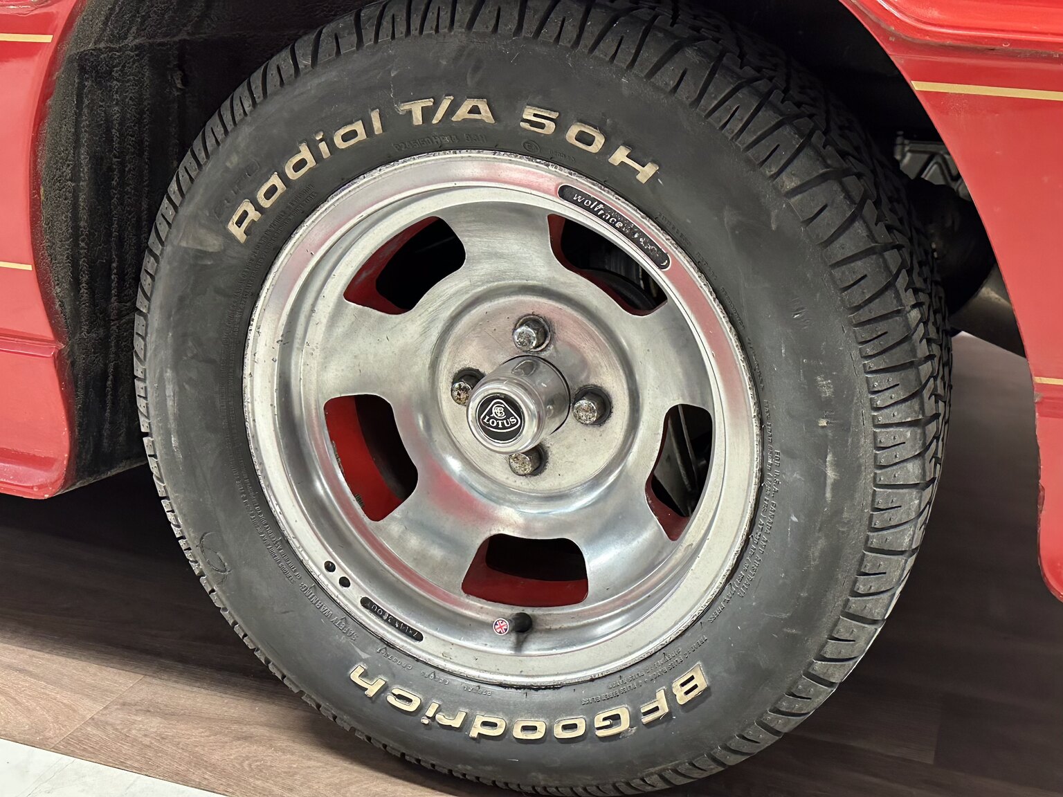 Aussenfoto 1977 Lotus Esprit S1