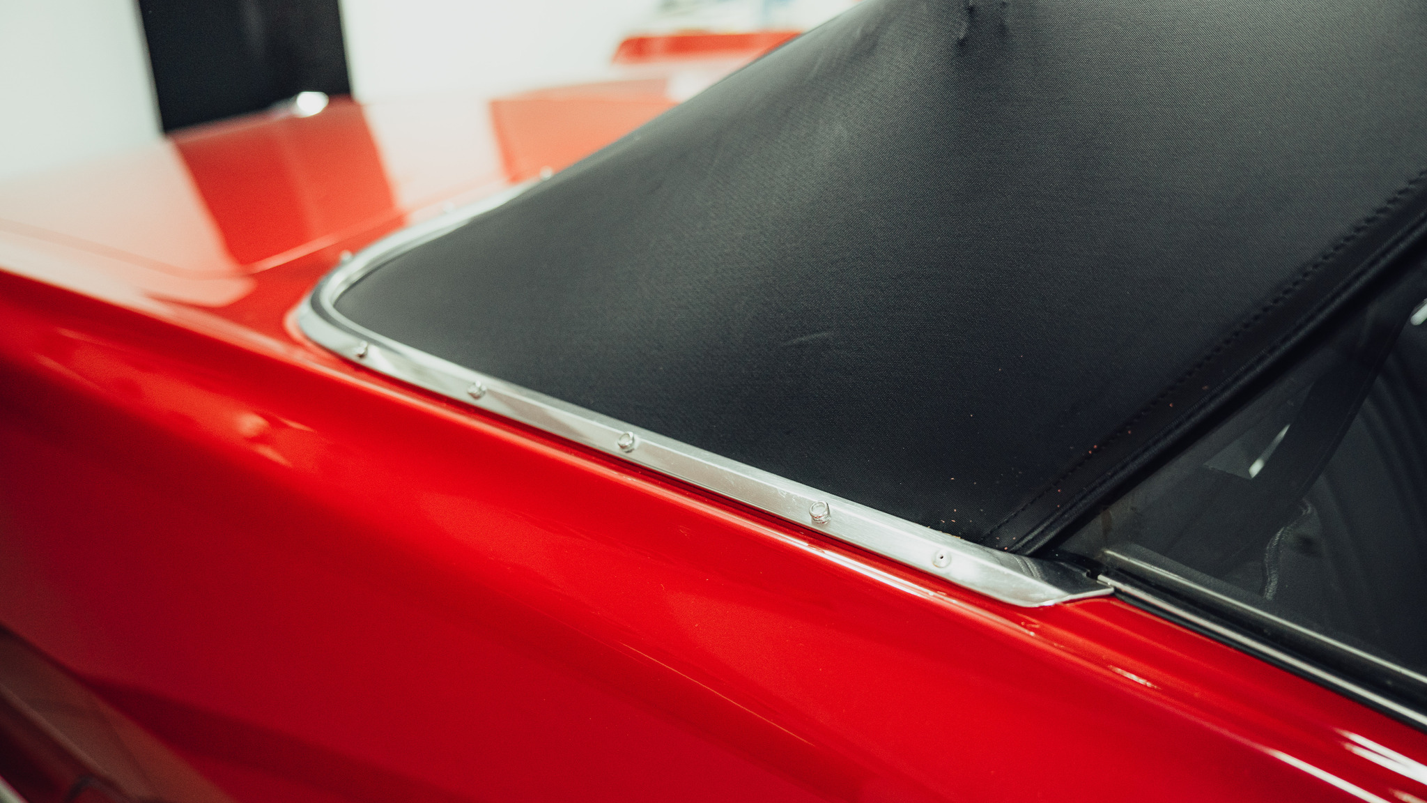 Exterior image of 1965 Pontiac Bonneville Cabriolet 6.4 V8