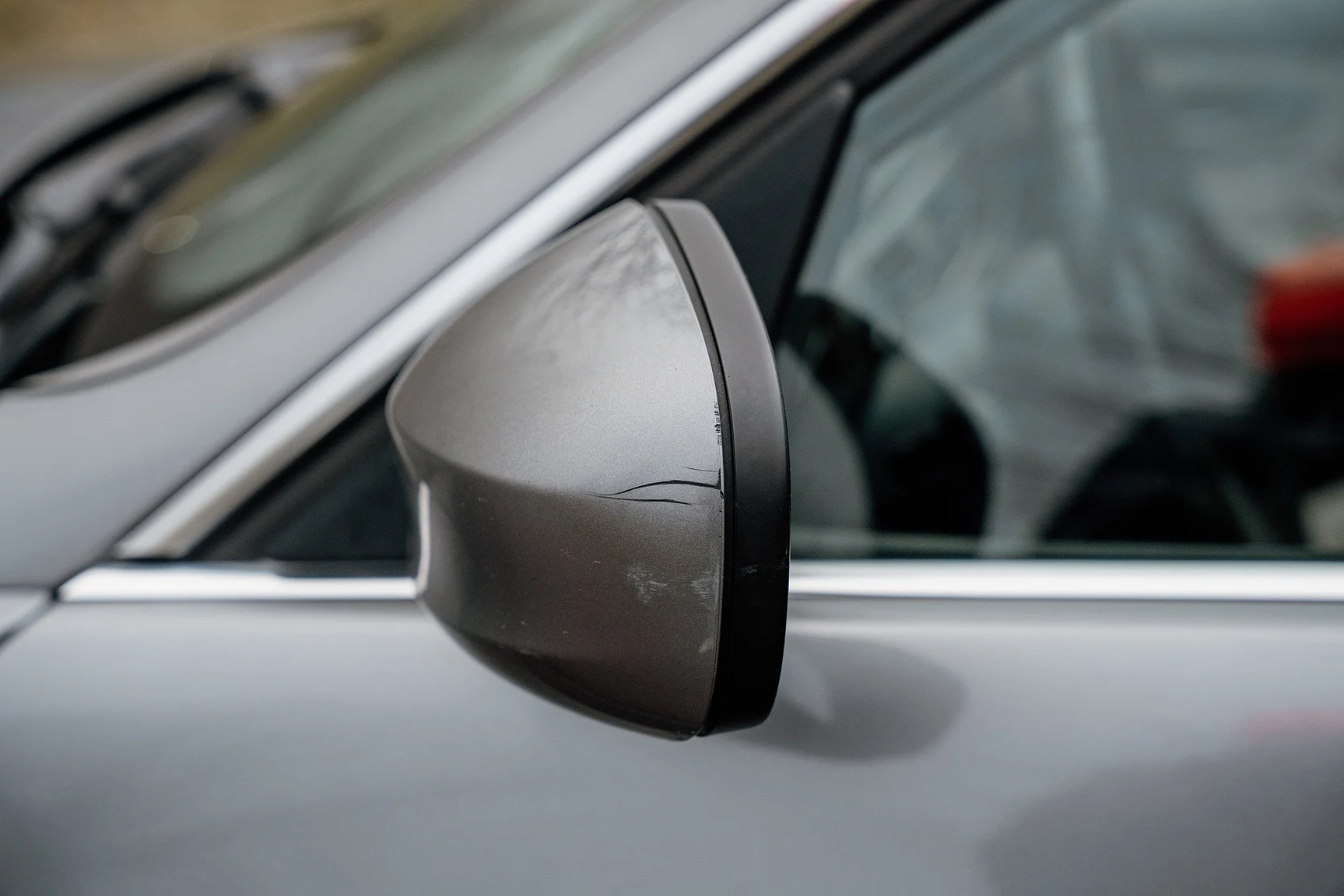 Exterior image of 2010 BMW 325i Sedan (18)