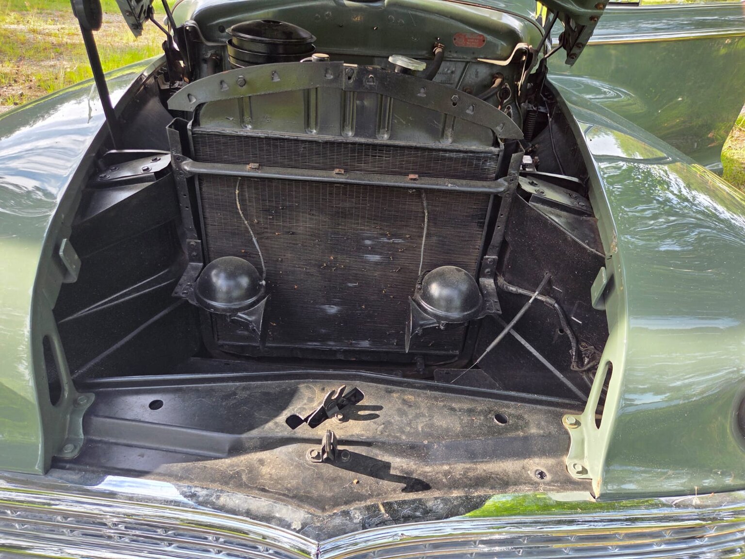 Image of 1948 Chrysler Windsor Club Coupé mechanics