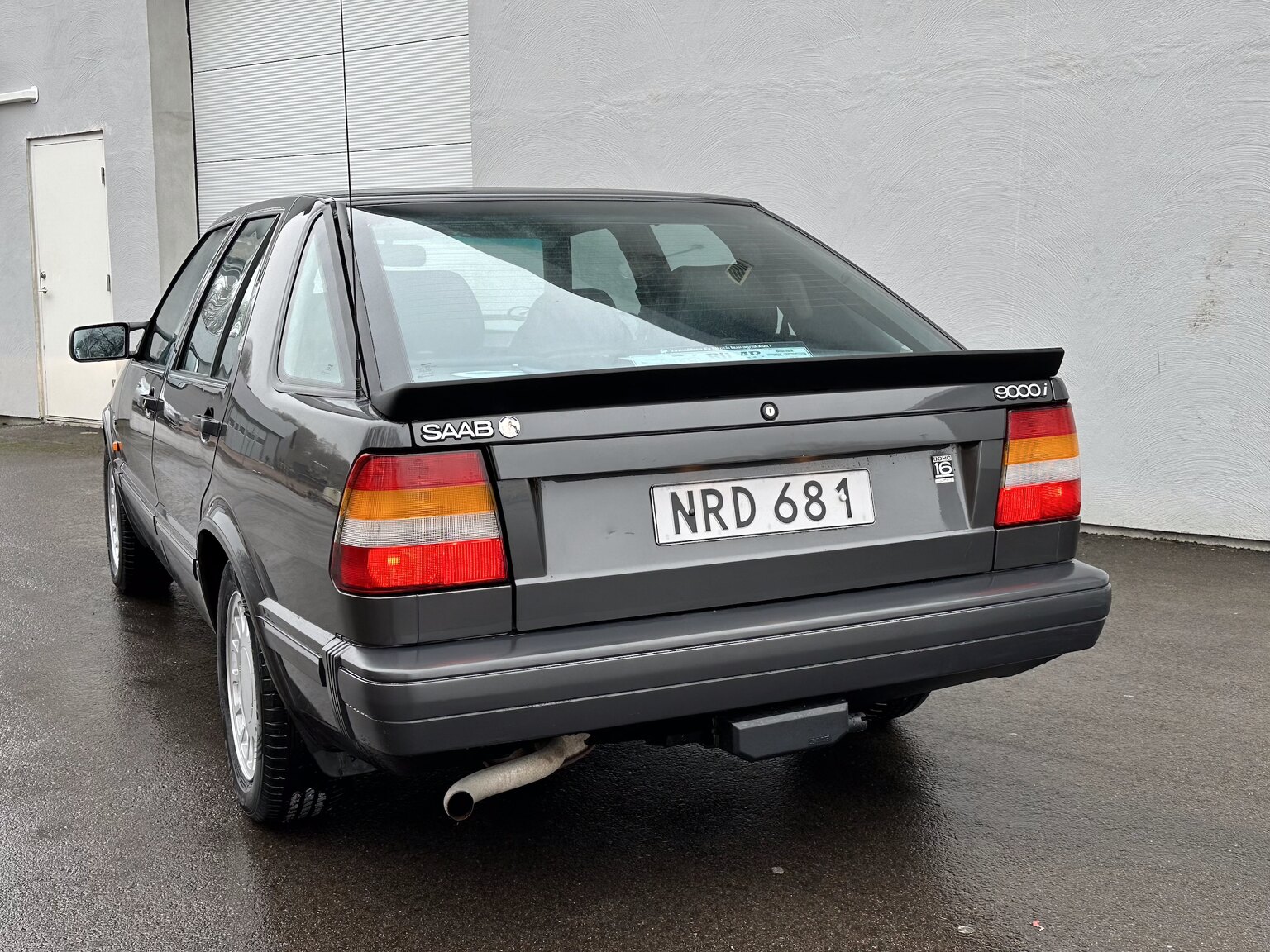 Exteriörbild på 1988 SAAB 9000i