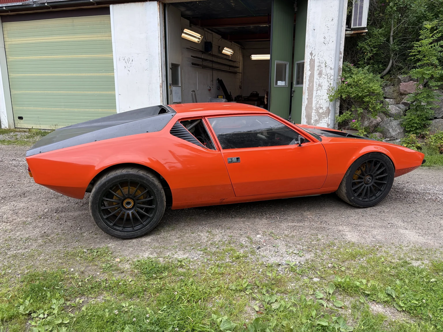Aussenfoto 1972 De Tomaso Pantera LS Restomod (37)