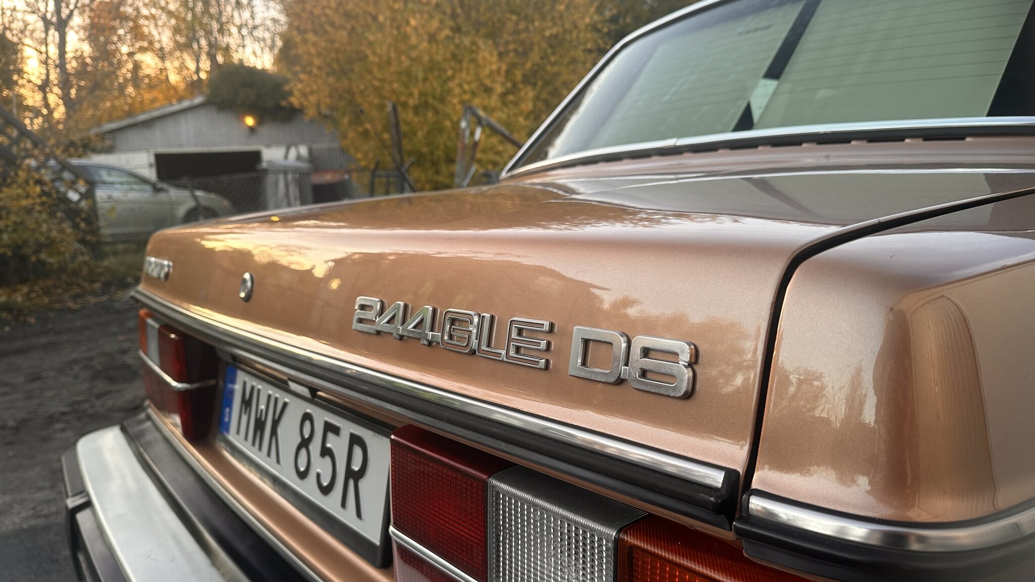 Exteriörbild på 1981 Volvo 244 GLE D6