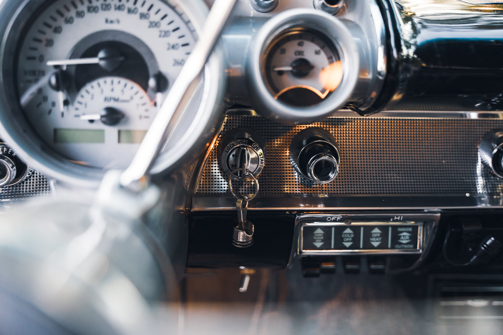 Interiörbild 1957 Chevrolet Bel Air Sport Coupé (27)