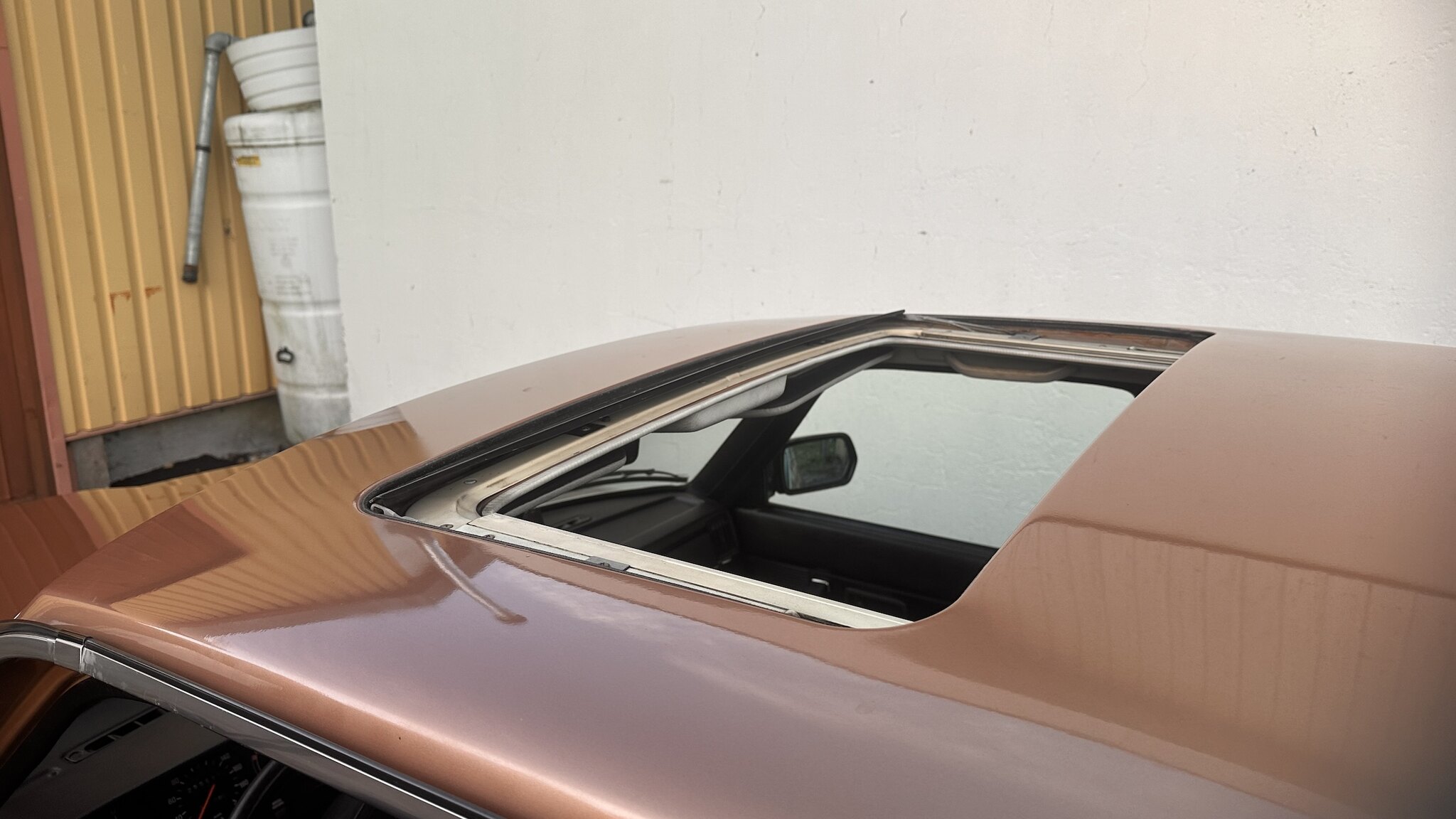 Exteriörbild på 1981 Volvo 244 GLE D6