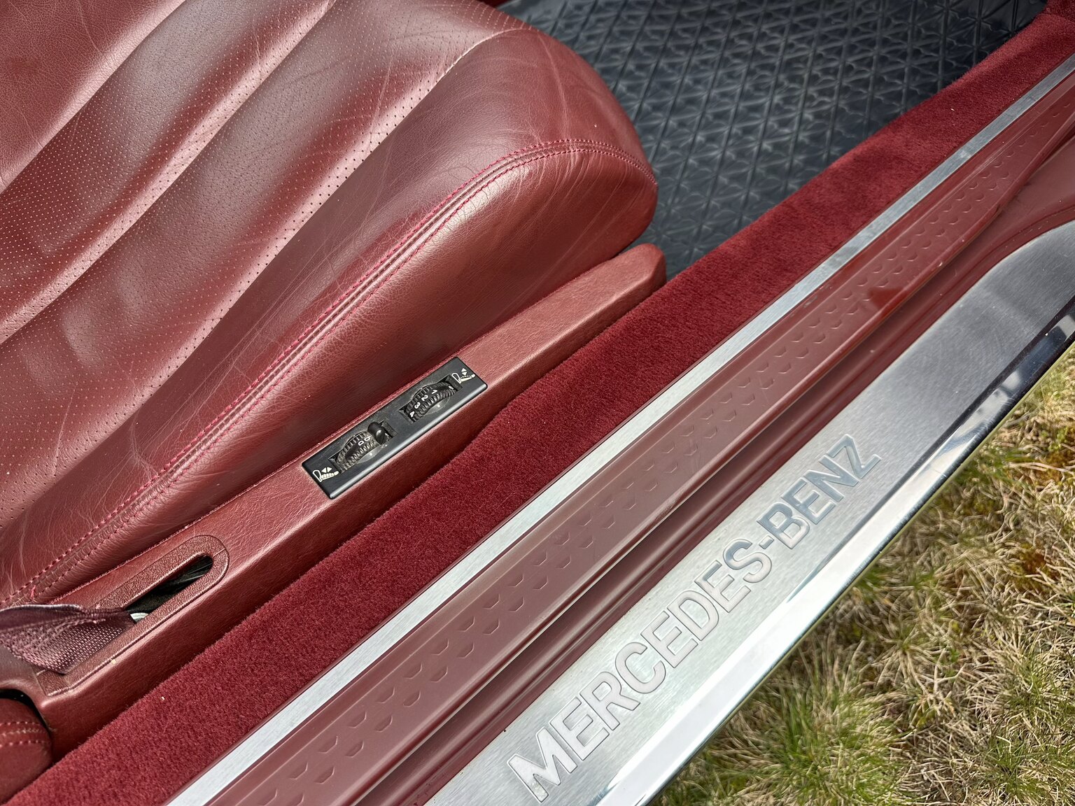 Interiörbild 1992 Mercedes-Benz SL 500 (34)
