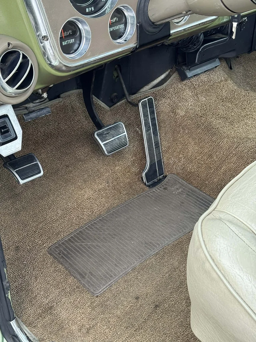 Interior image of 1970 GMC 1500 Custom Sierra Grande – NO RESERVE (21)