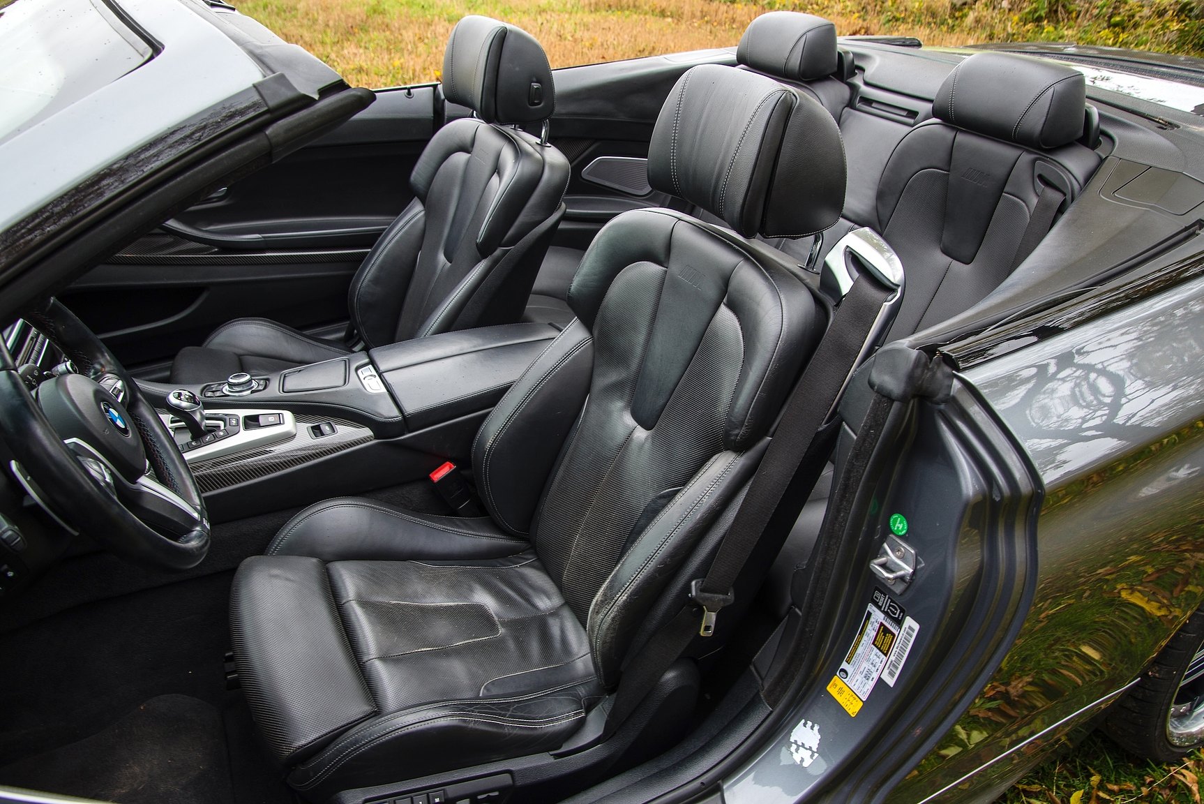 Interior image of 2014 BMW M6C