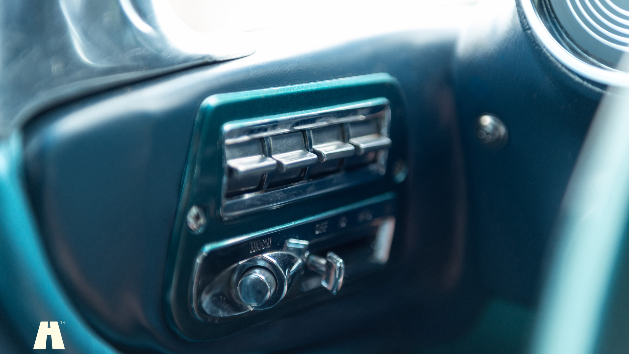 Interior image of 1959 Cadillac Coupé de Ville 6.4 V8