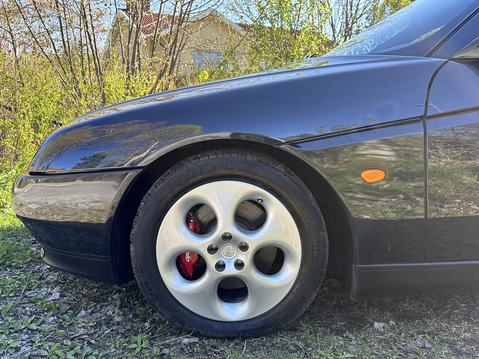 Exteriörbild på 1997 Alfa Romeo GTV 3.0