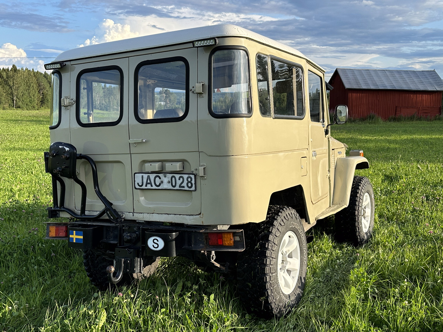 Exterior image of 1985 Toyota Land Cruiser BJ 42
