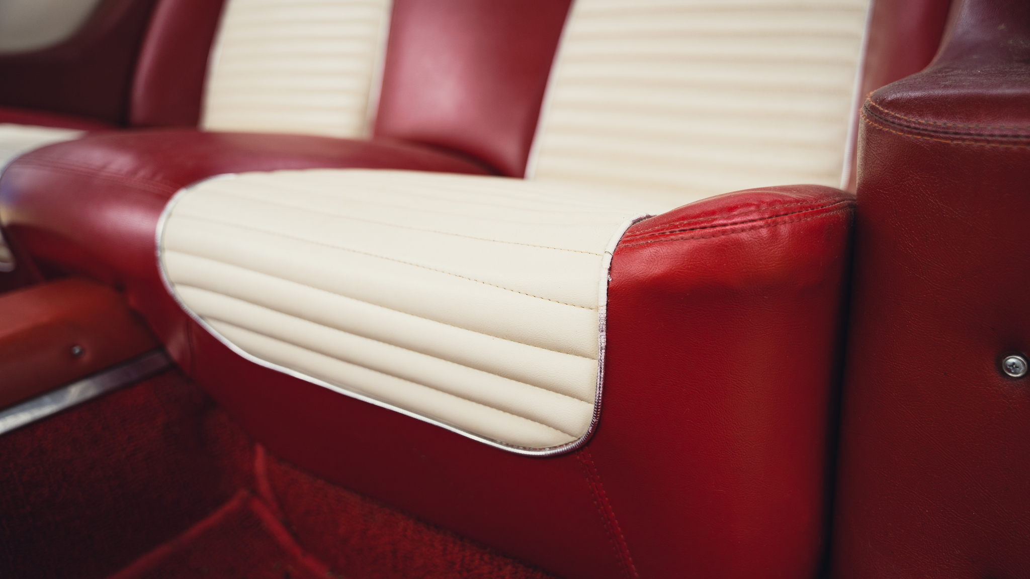 Innenraumfoto von 1959 Ford Thunderbird hardtop