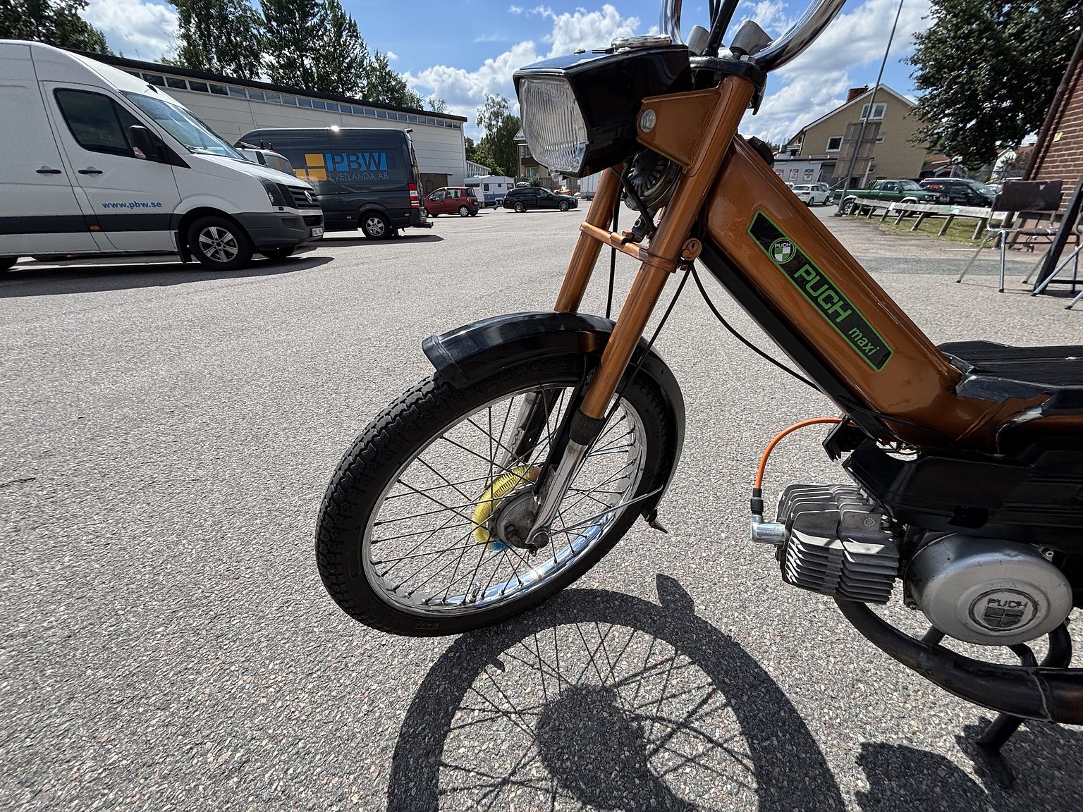 Exterior image of Puch Maxi