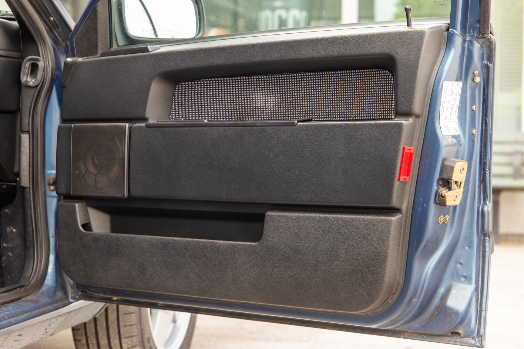 Interior image of 1990 Volvo 745 Turbo (7)