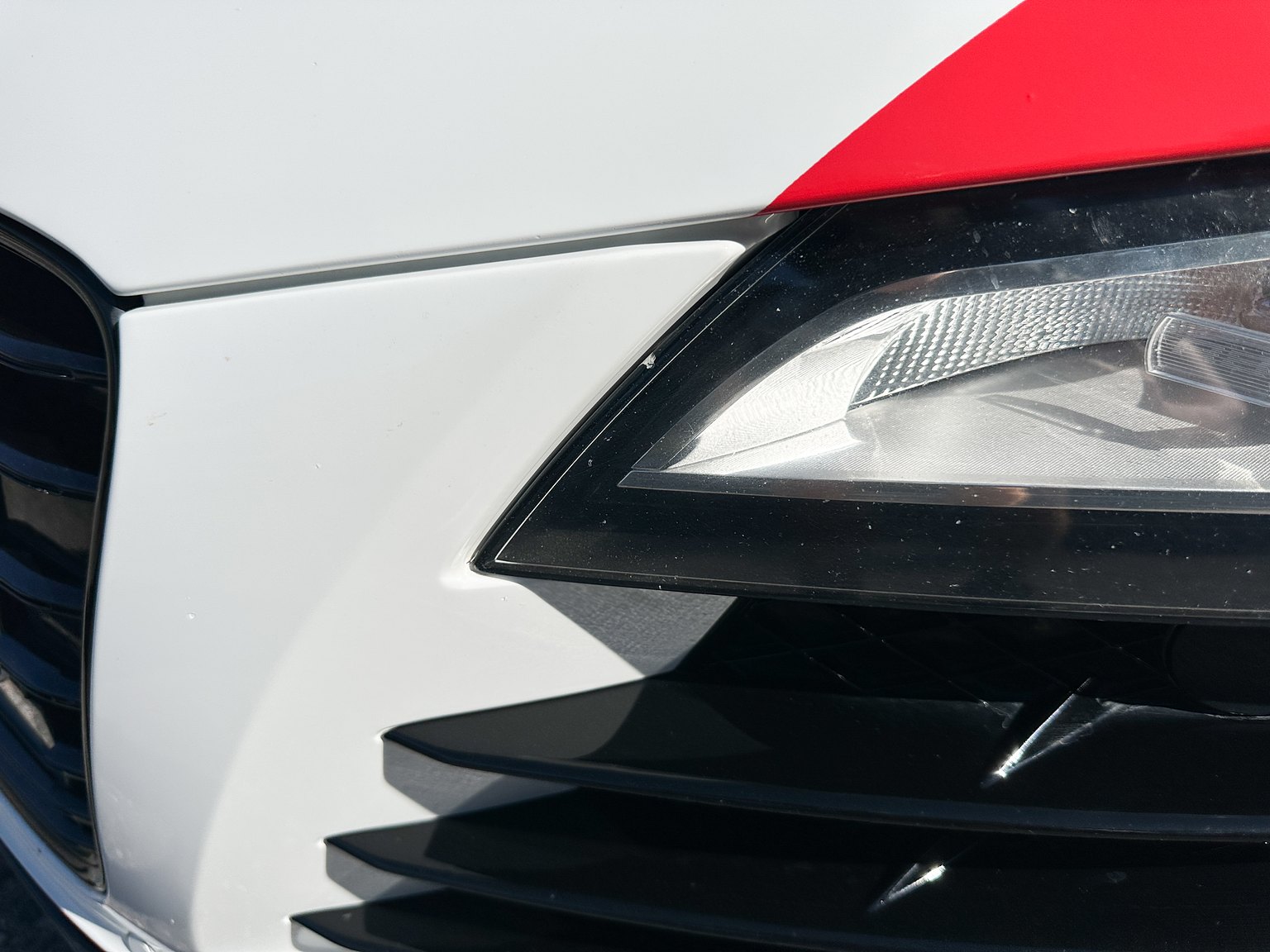 Exterior image of 2008 Audi R8 4.2 V8 Turbo Manuell