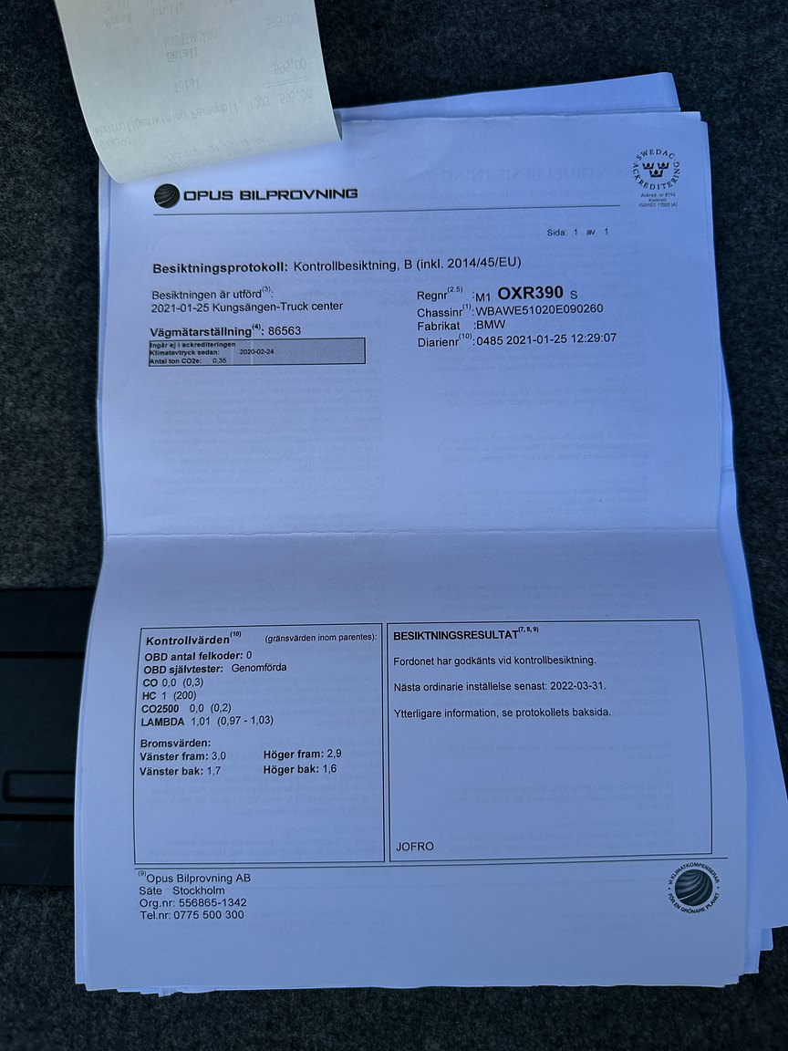 Dokumentation, 2009 BMW 325Xi