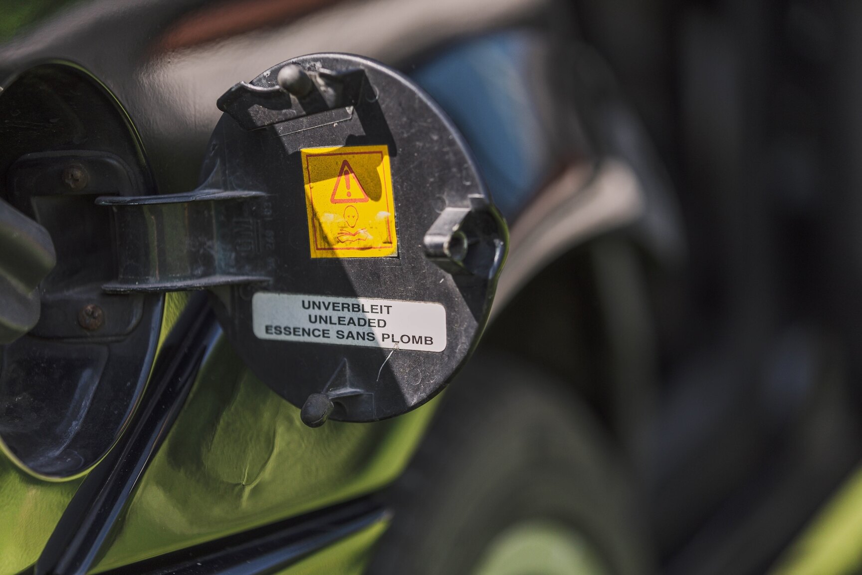 Interior image of 1991 Lotus Omega