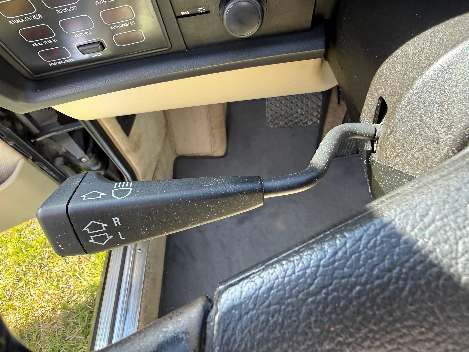 Interior image of 1985 BMW 635 CSiA (E24) (11)