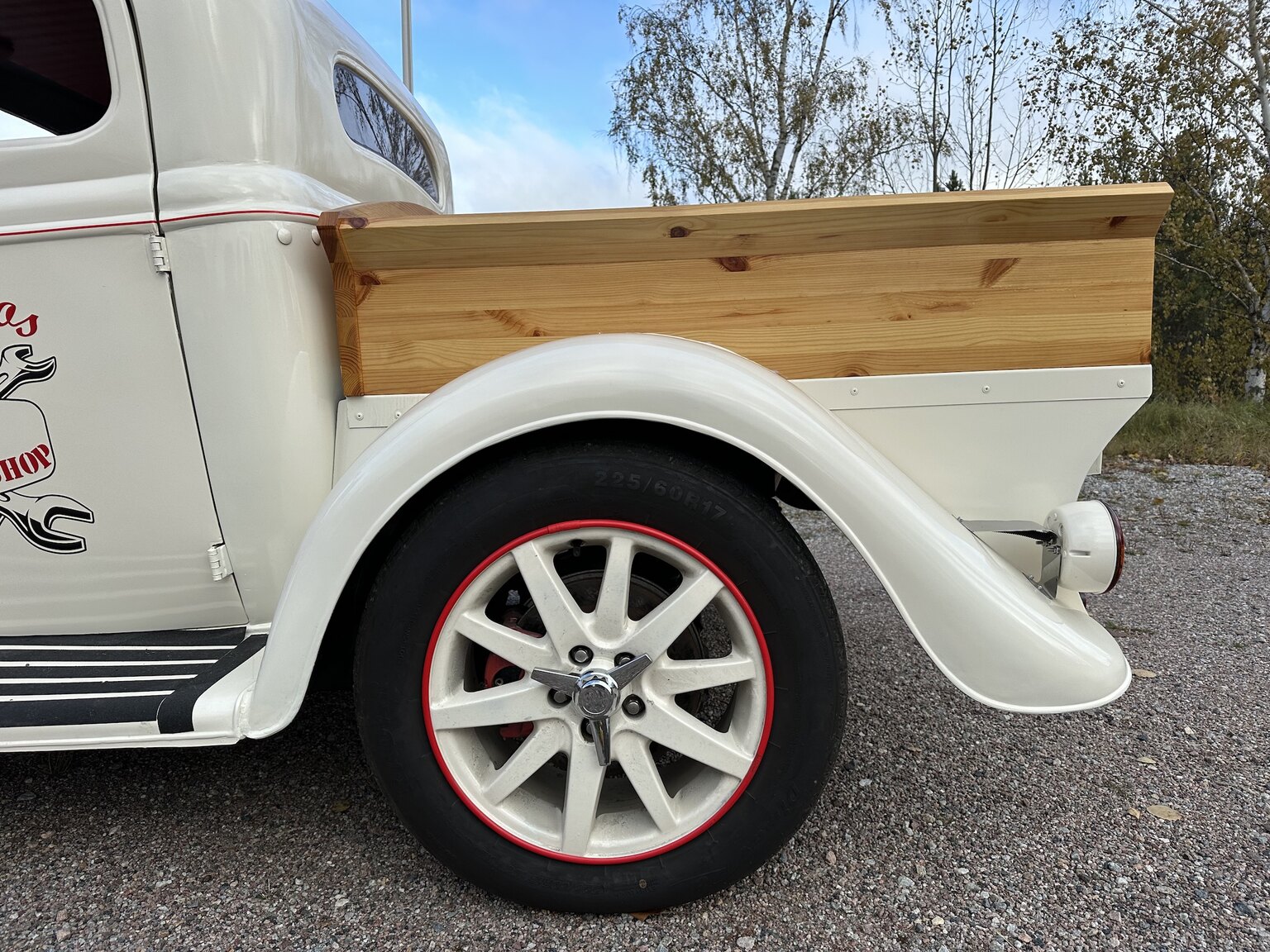 Exterior image of 1934 Ford Pickup Hot Rod