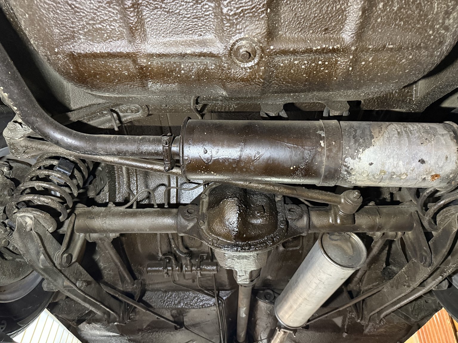Image of 1970 Volvo 142 Automatic mechanics