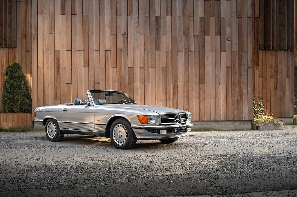 Image of 1987 Mercedes-Benz 560SL (1)