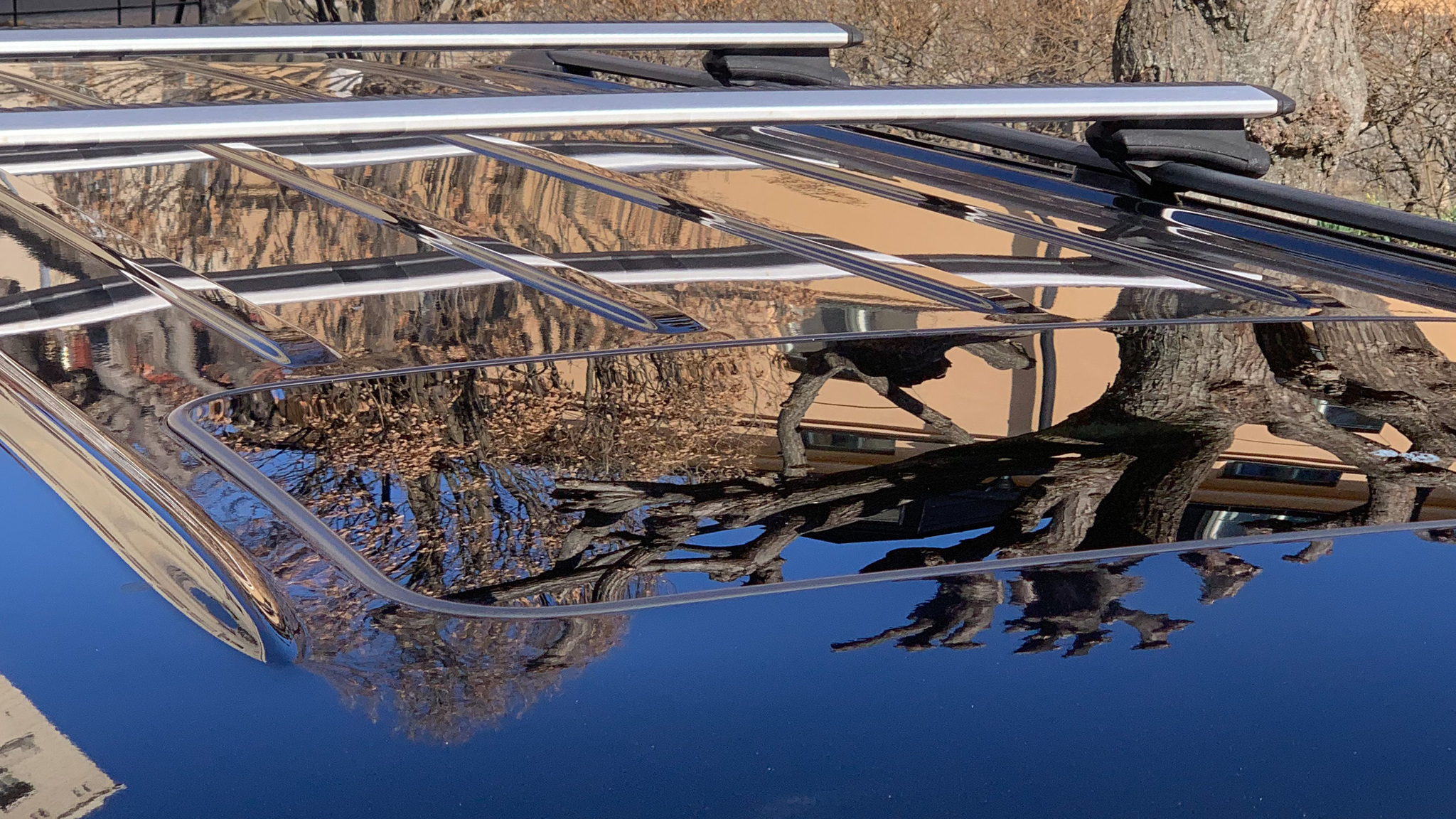 Exteriörbild på 2011 Chevrolet Suburban