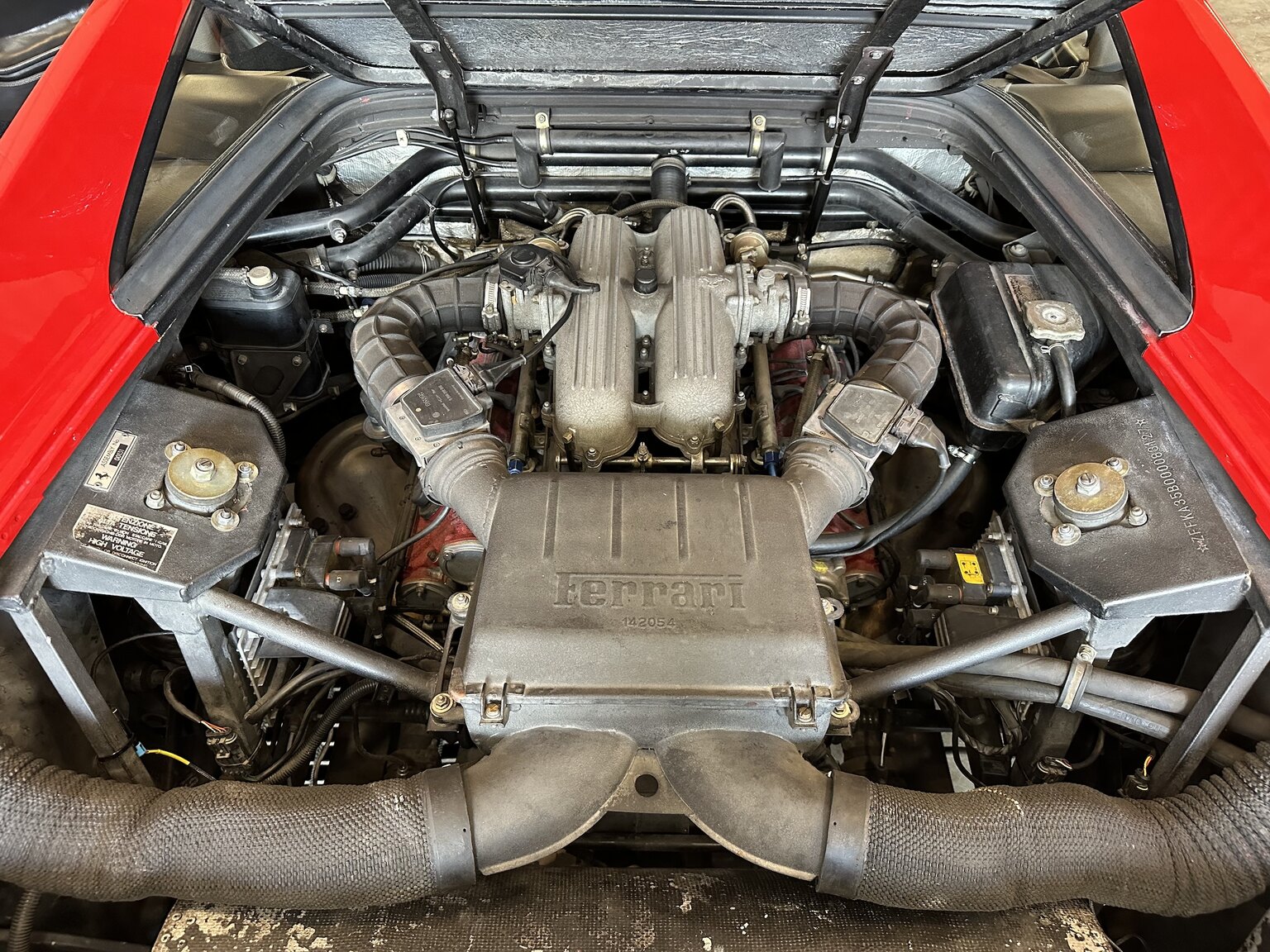 Image of 1990 Ferrari 348 mechanics