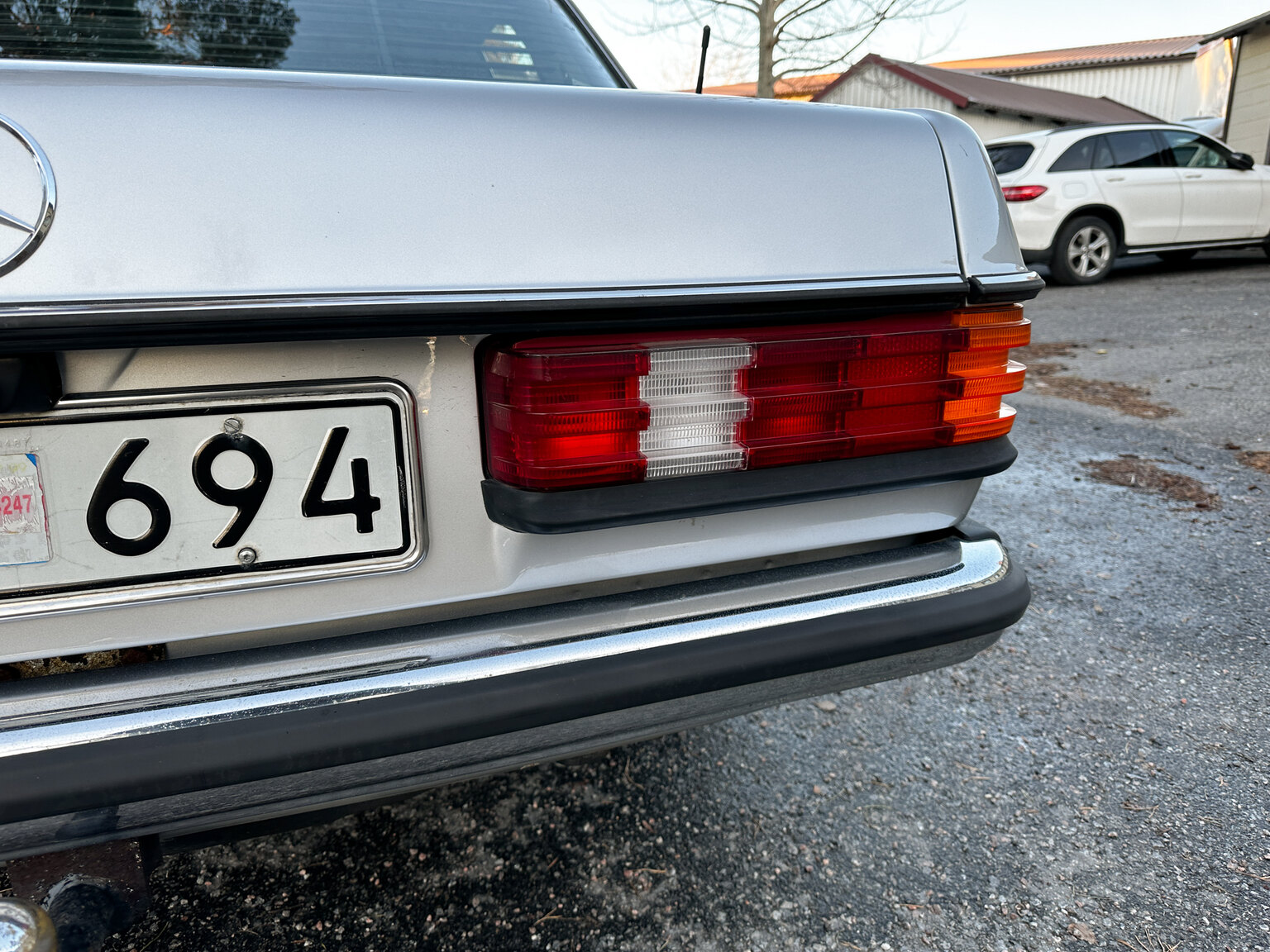 Exterior image of 1978 Mercedes-Benz 250
