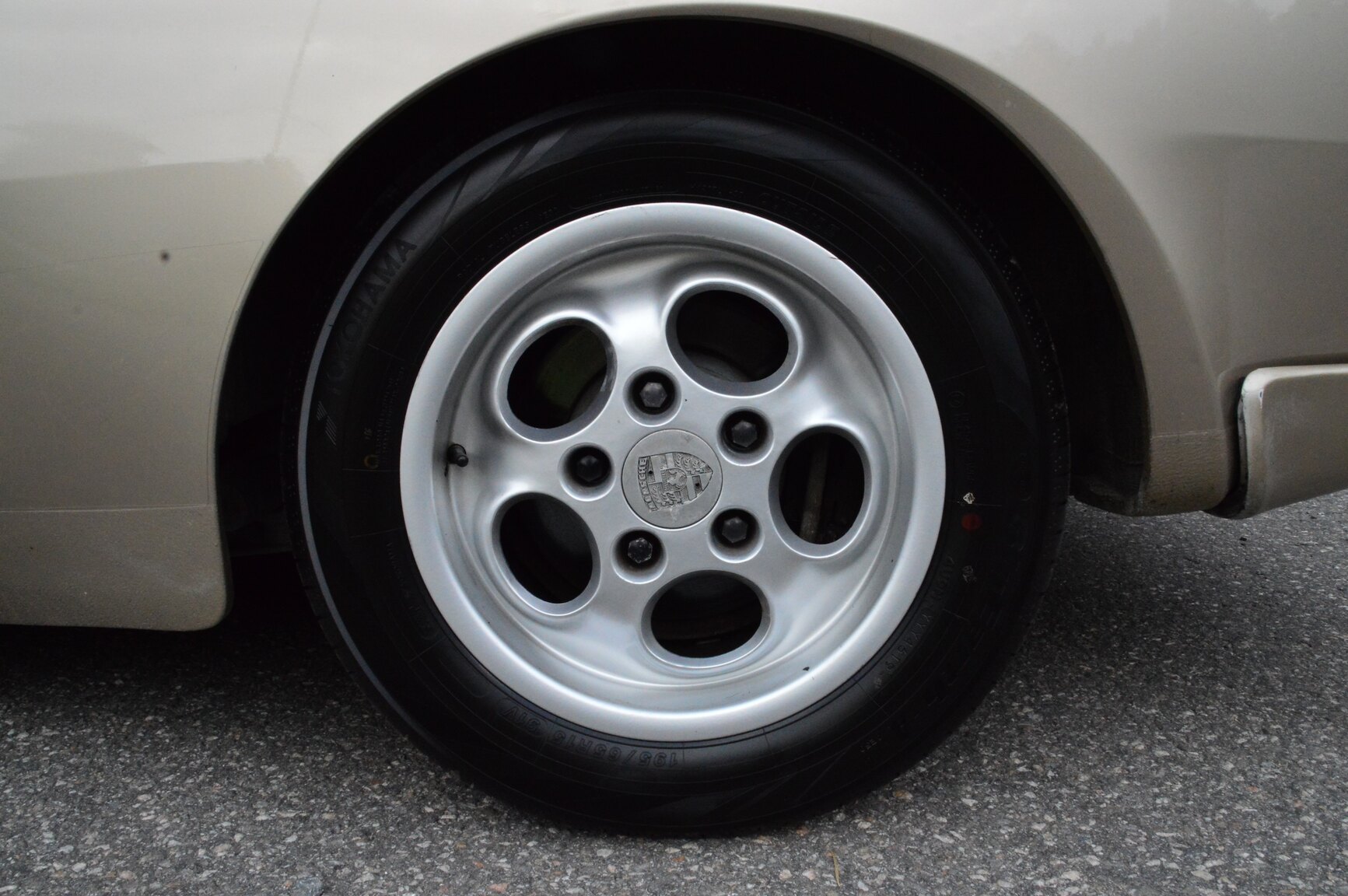 Aussenfoto 1986 Porsche 944 Coupé