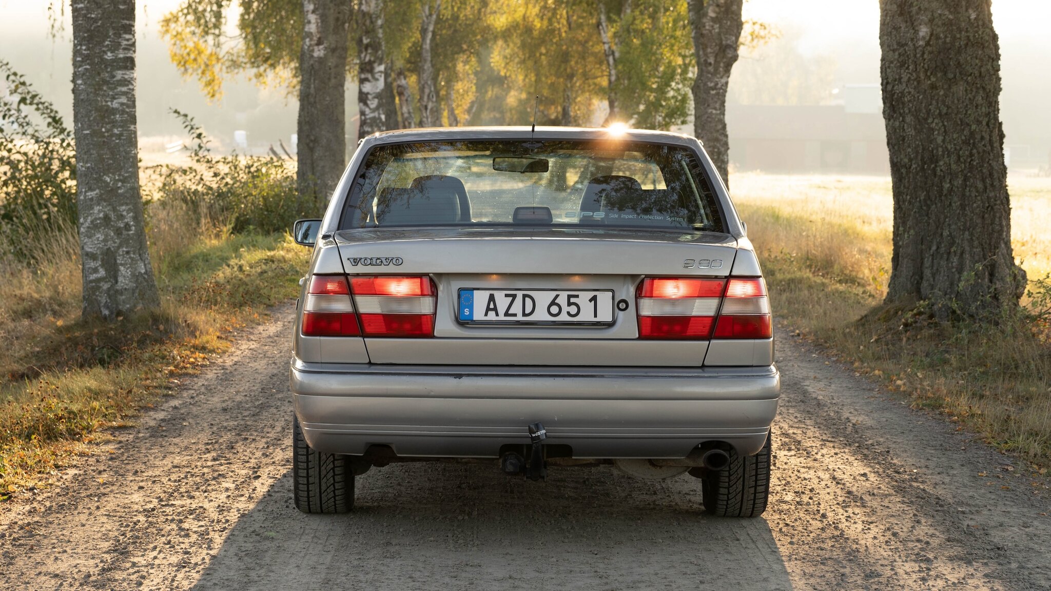 Exterior image of 1996 VOLVO 960 Executive