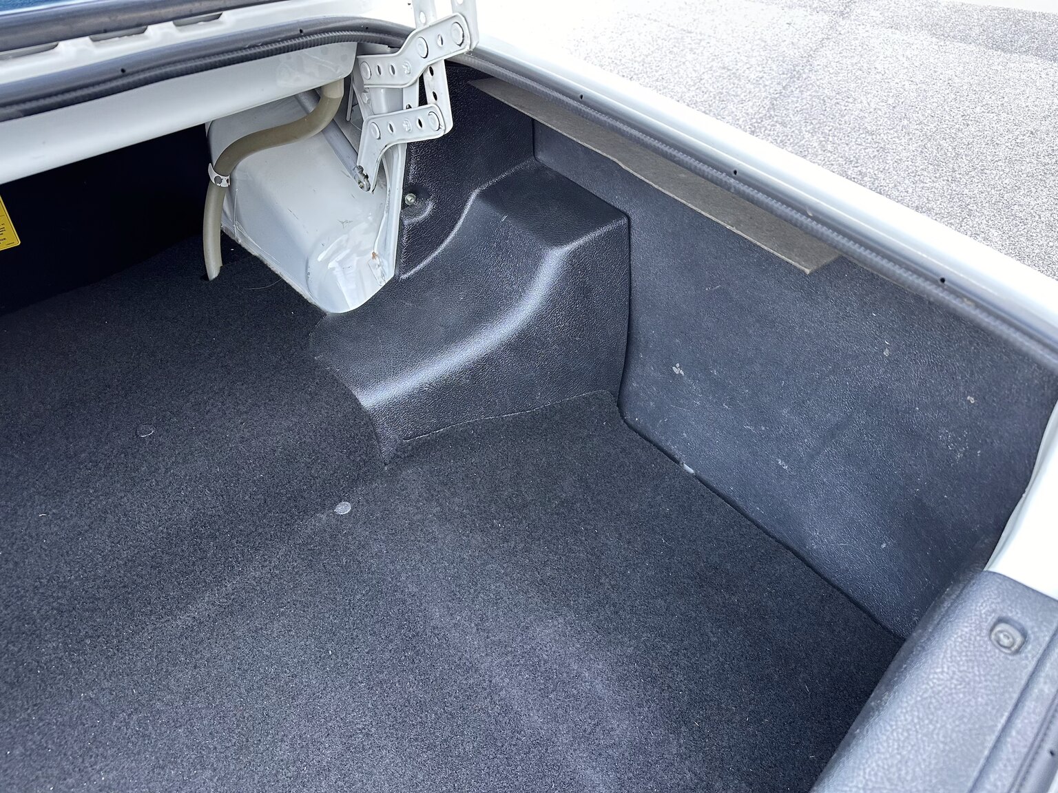 Interior image of 1991 Volvo 240 GLT